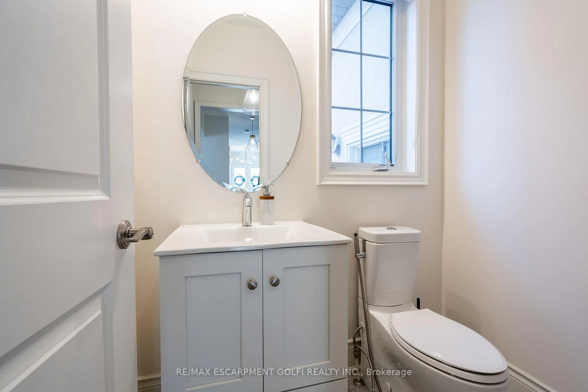 Photo 16 of 3 Shippee Avenue, Hamilton, Stoney Creek — HOMEH