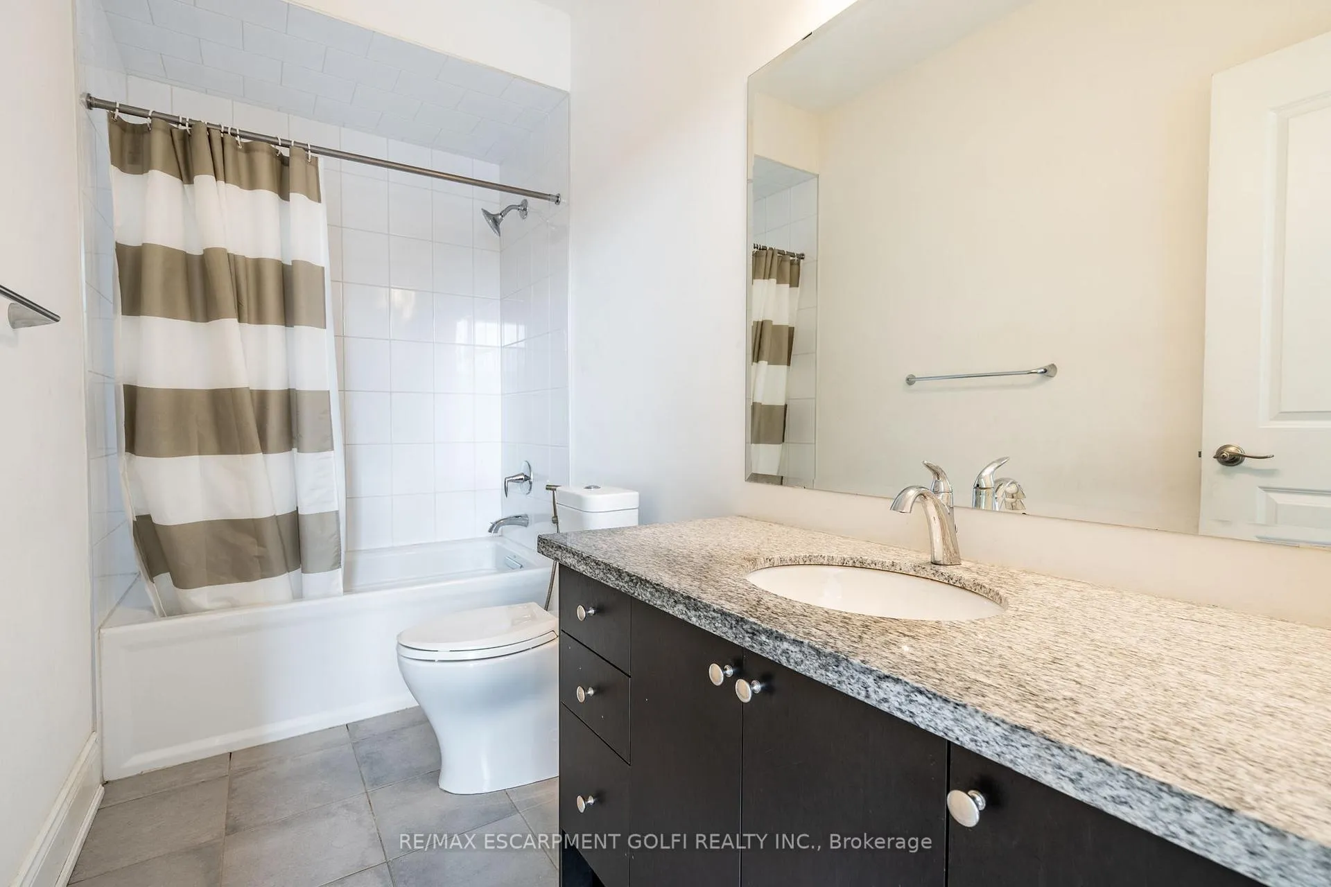 Photo 27 of 3 Shippee Avenue, Hamilton, Stoney Creek — HOMEH