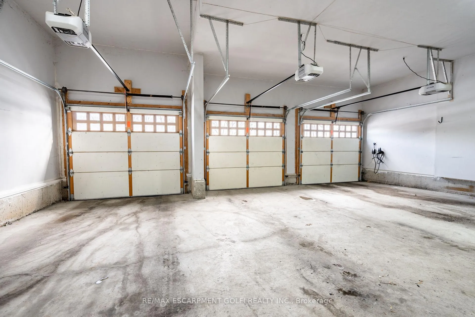 Photo 36 of 3 Shippee Avenue, Hamilton, Stoney Creek — HOMEH