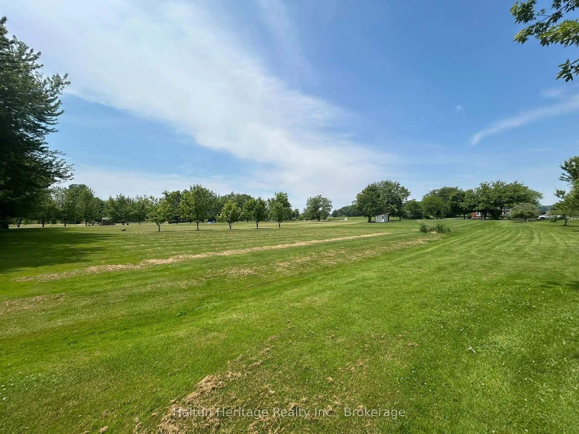Photo 6 of 418 Lakeshore Road, Haldimand — HOMEH