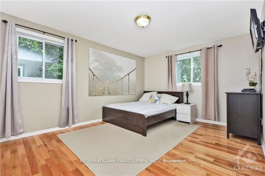 Photo 8 of 5 Murphy Court, Ottawa, Kanata - Rural Kanata (Central) — HOMEH