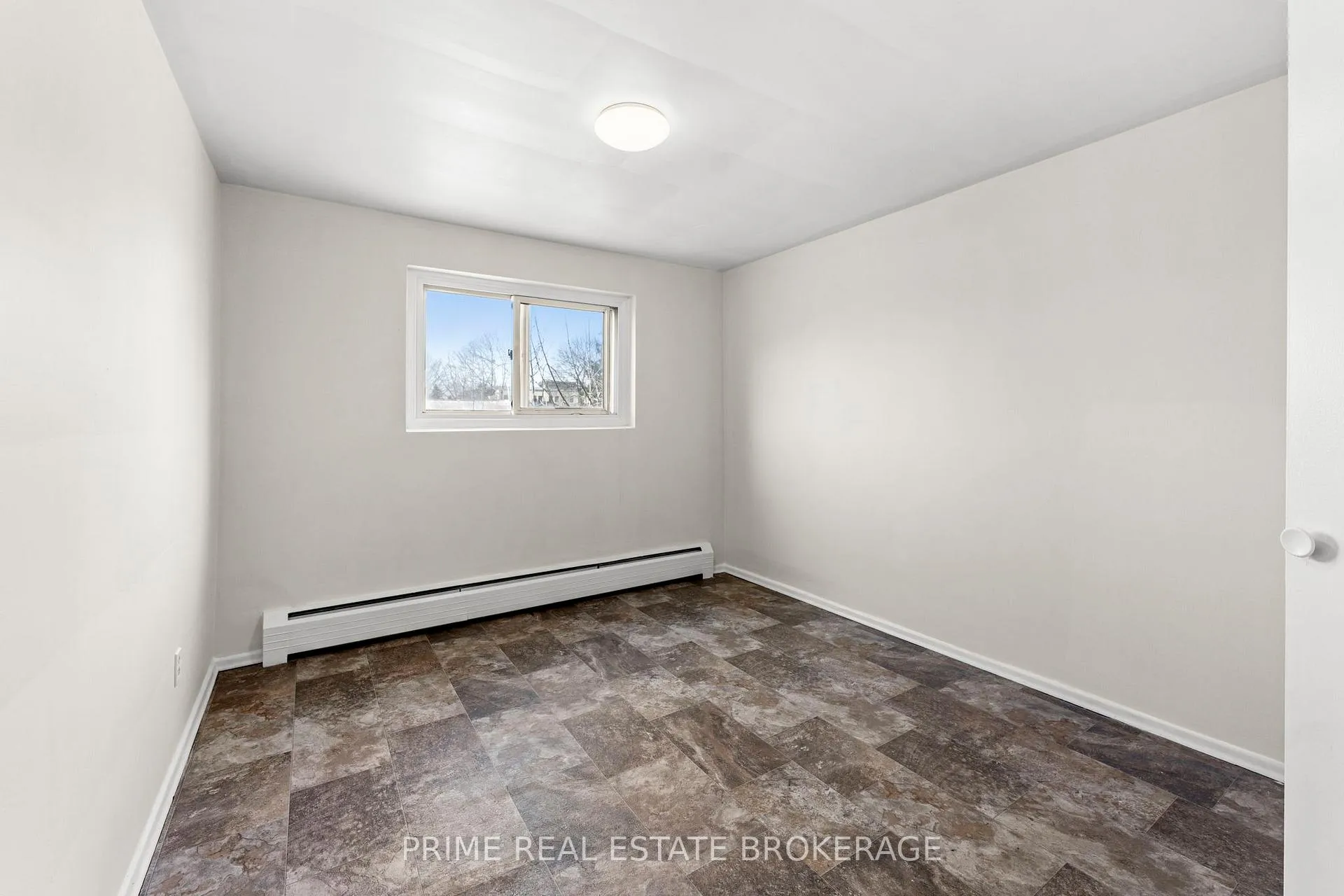 Photo 38 of 65 Princess Street W, Central Huron, Clinton — HOMEH