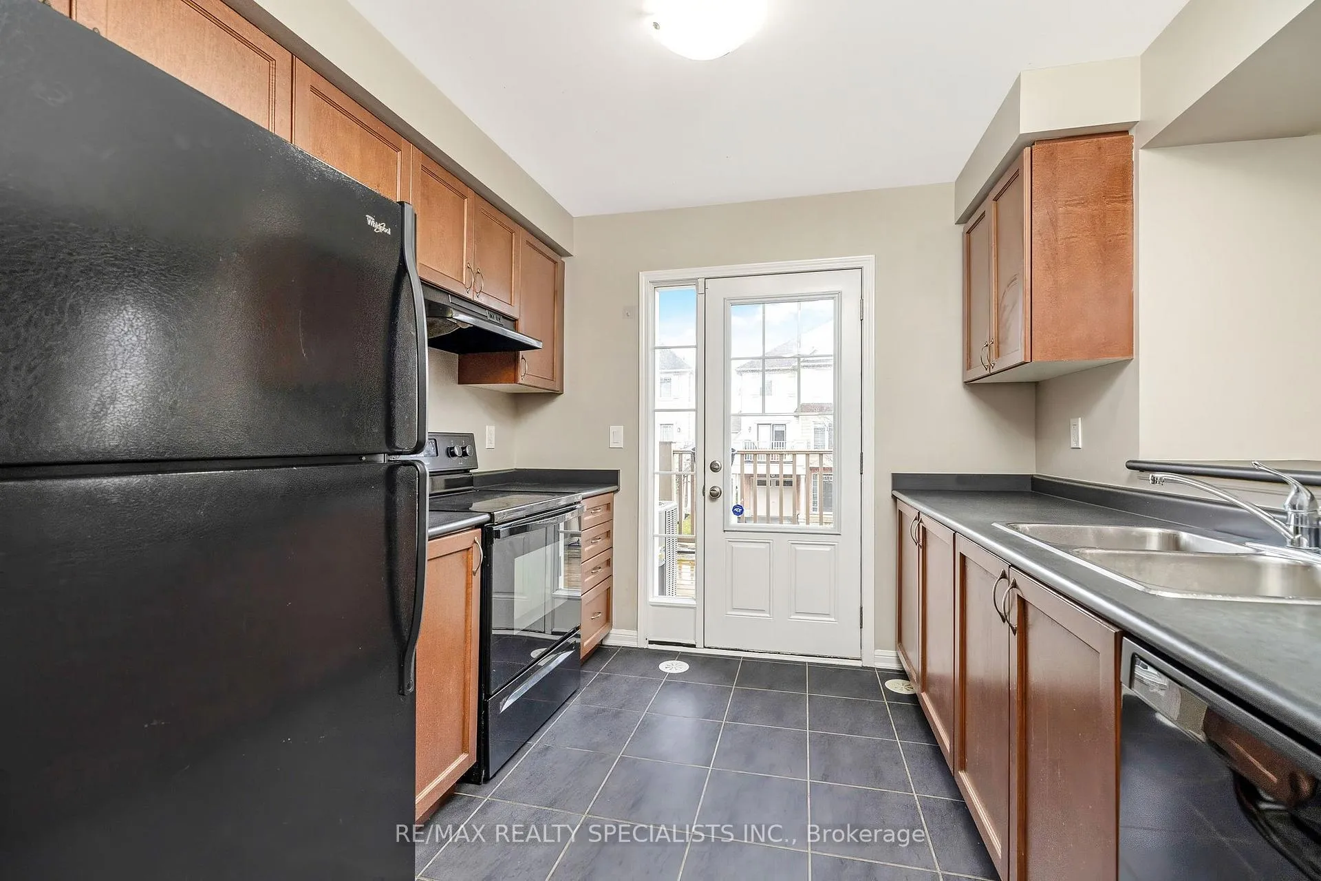 Photo 15 of 562 Pharo Point, Milton, Willmott — HOMEH