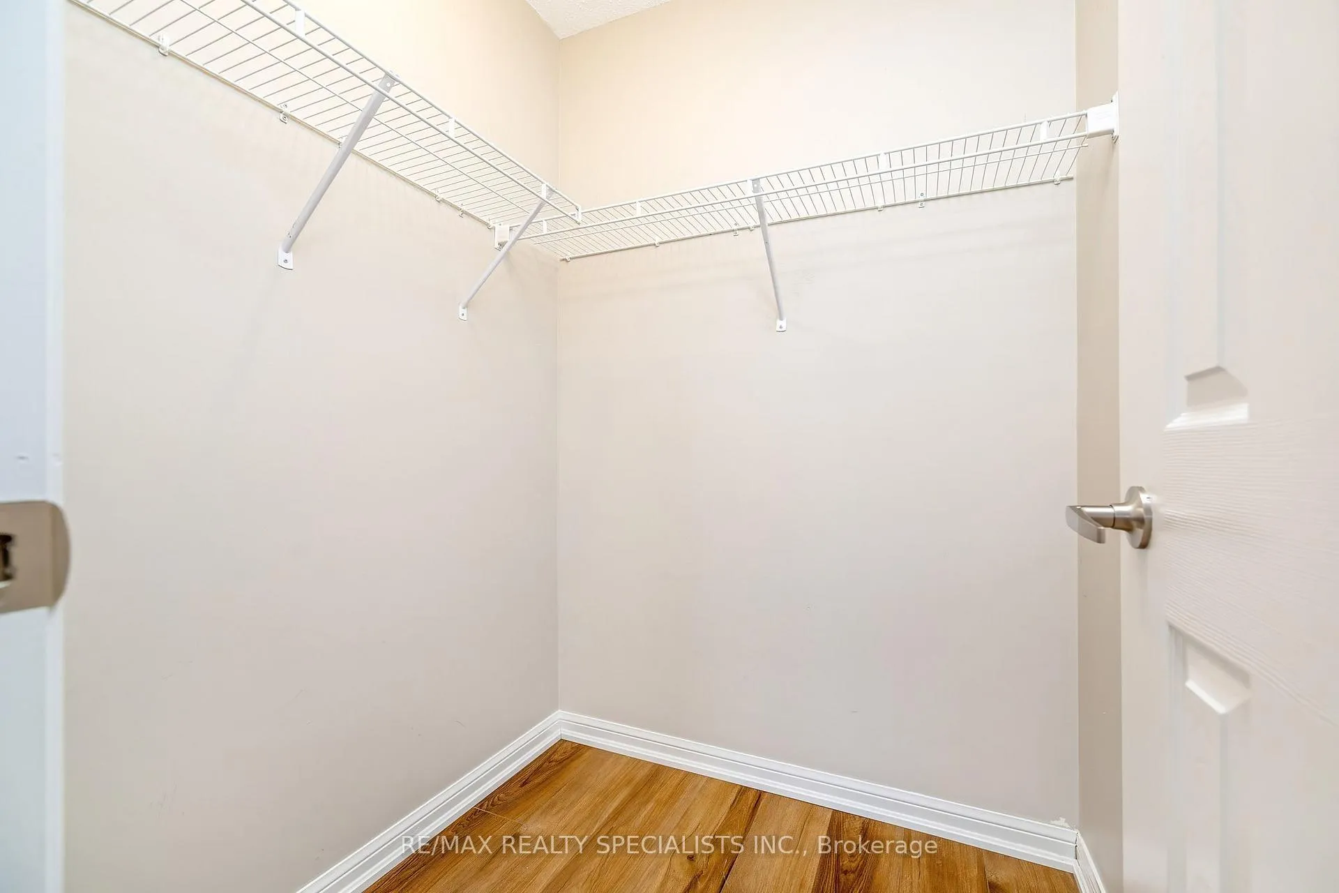 Photo 25 of 562 Pharo Point, Milton, Willmott — HOMEH