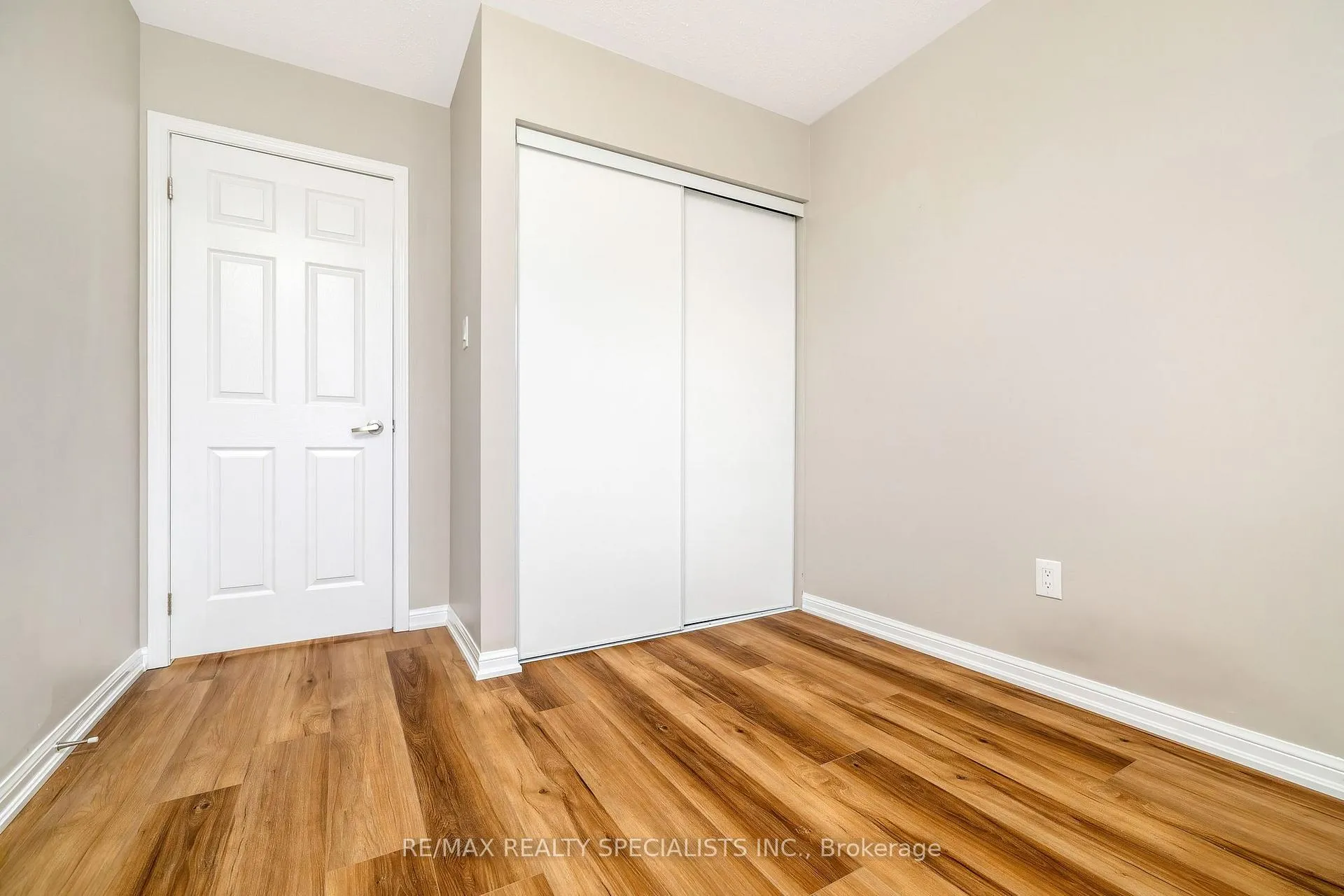 Photo 29 of 562 Pharo Point, Milton, Willmott — HOMEH