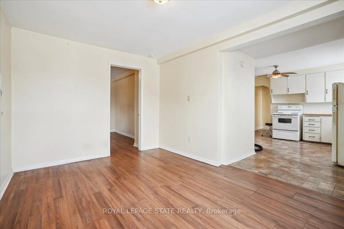 Photo 13 of 63 Pelham Road, St. Catharines, Western Hill — HOMEH