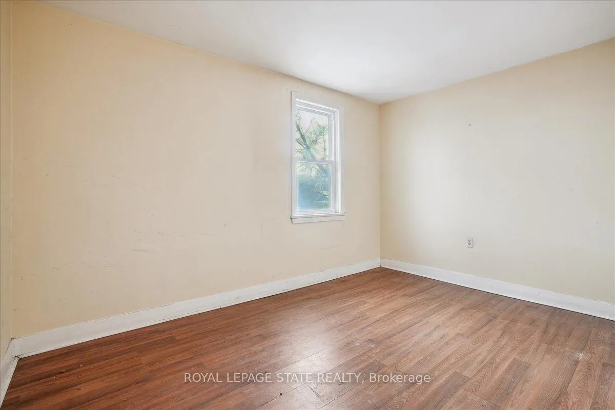 Photo 15 of 63 Pelham Road, St. Catharines, Western Hill — HOMEH