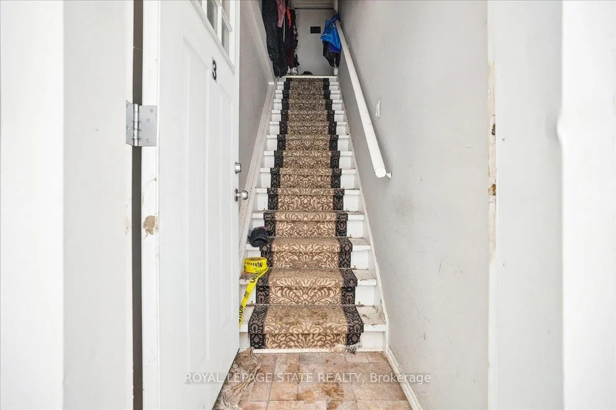 Photo 16 of 63 Pelham Road, St. Catharines, Western Hill — HOMEH