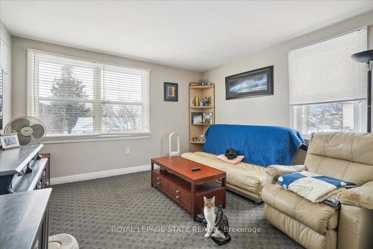 Photo 17 of 63 Pelham Road, St. Catharines, Western Hill — HOMEH