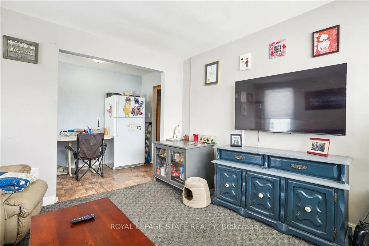 Photo 18 of 63 Pelham Road, St. Catharines, Western Hill — HOMEH