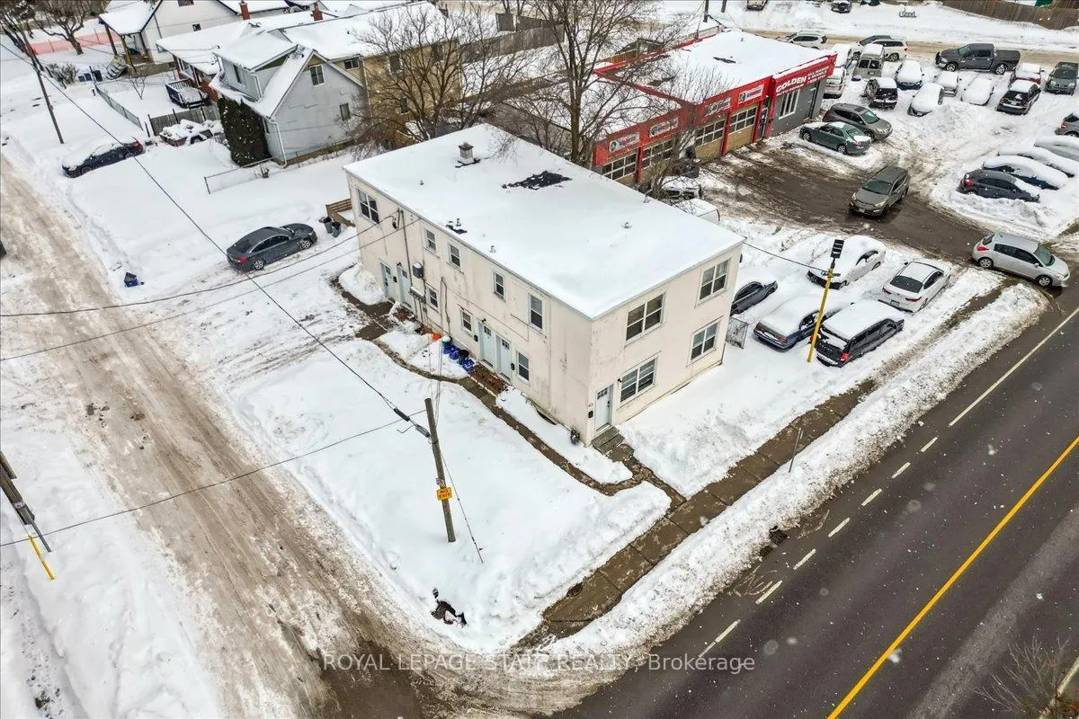 Photo 35 of 63 Pelham Road, St. Catharines, Western Hill — HOMEH