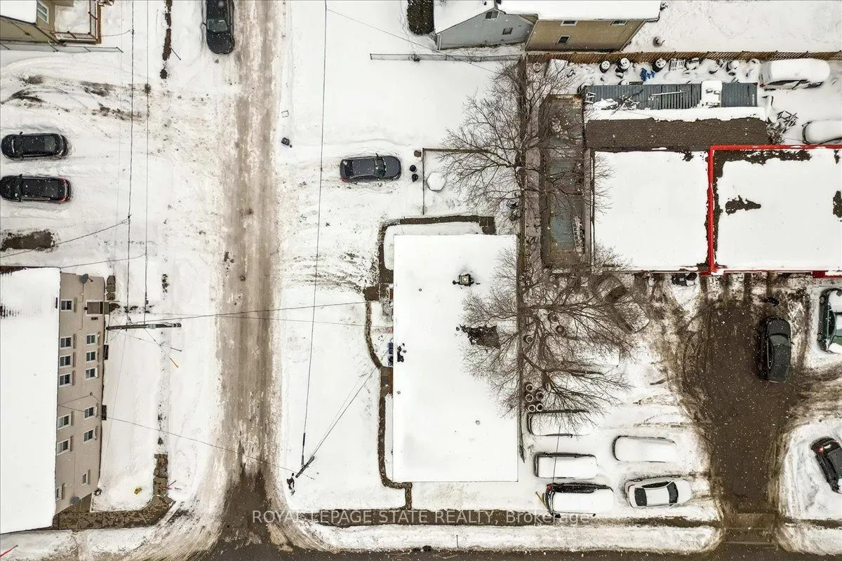 Photo 38 of 63 Pelham Road, St. Catharines, Western Hill — HOMEH