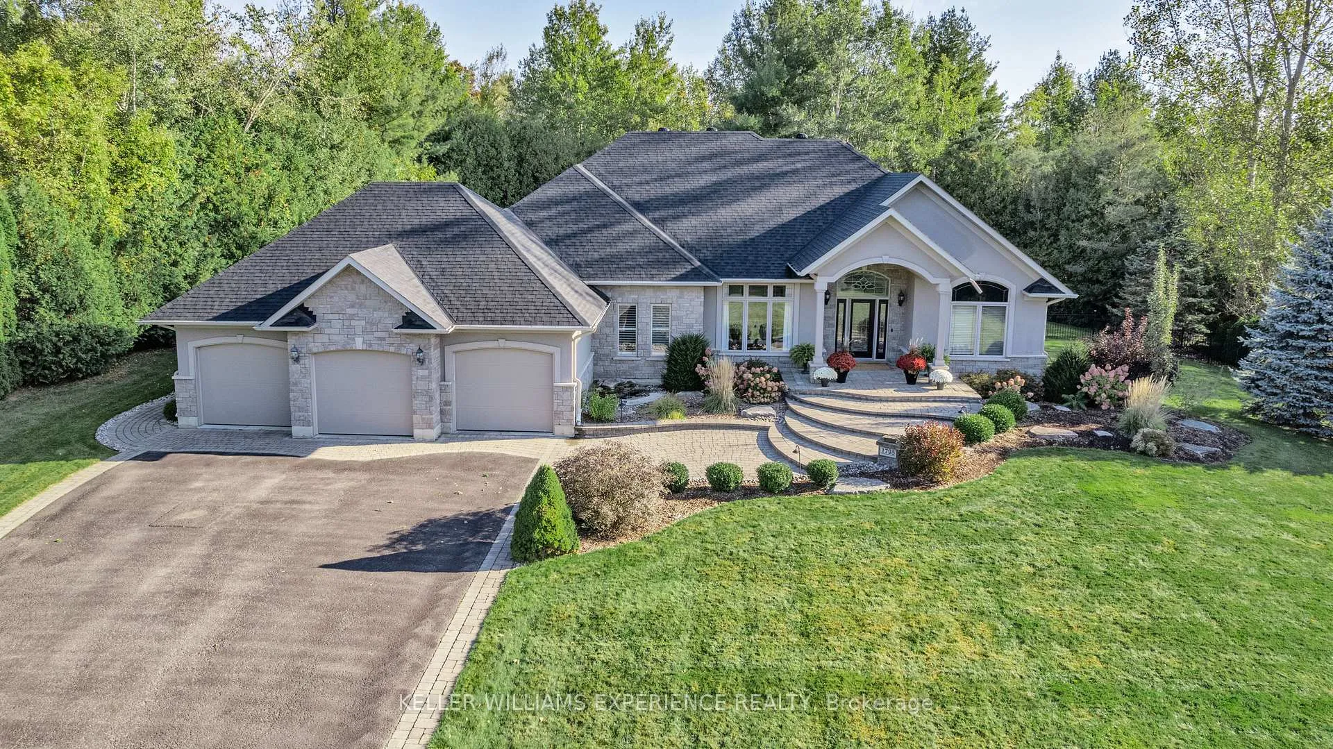Photo 1 of 1795 Innisbrook Street, Innisfil, Rural Innisfil — HOMEH