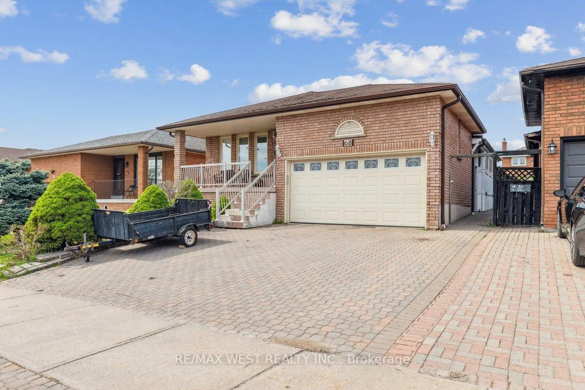 Photo 2 of 68 Marieta Street, Vaughan, East Woodbridge — HOMEH