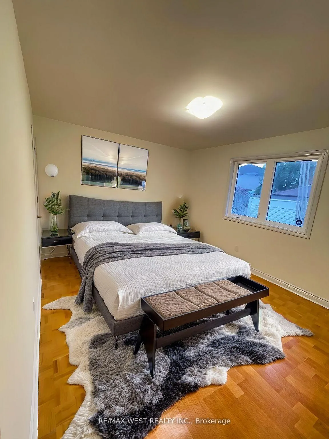 Photo 5 of 68 Marieta Street, Vaughan, East Woodbridge — HOMEH