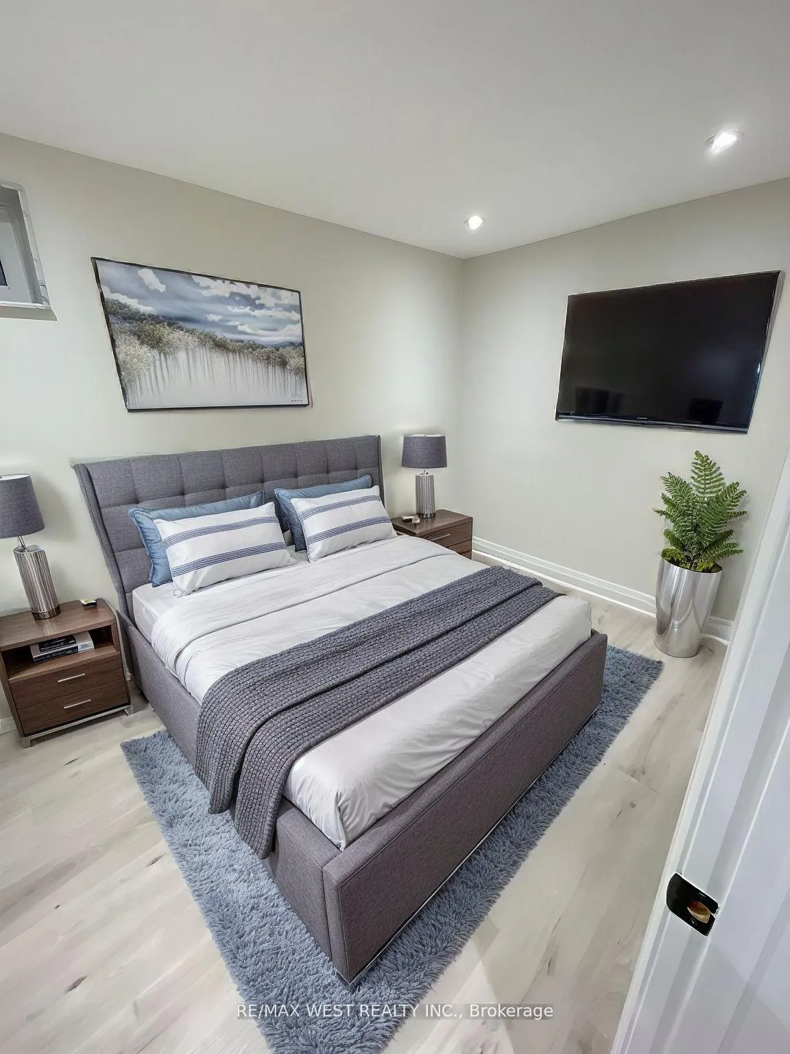 Photo 15 of 68 Marieta Street, Vaughan, East Woodbridge — HOMEH