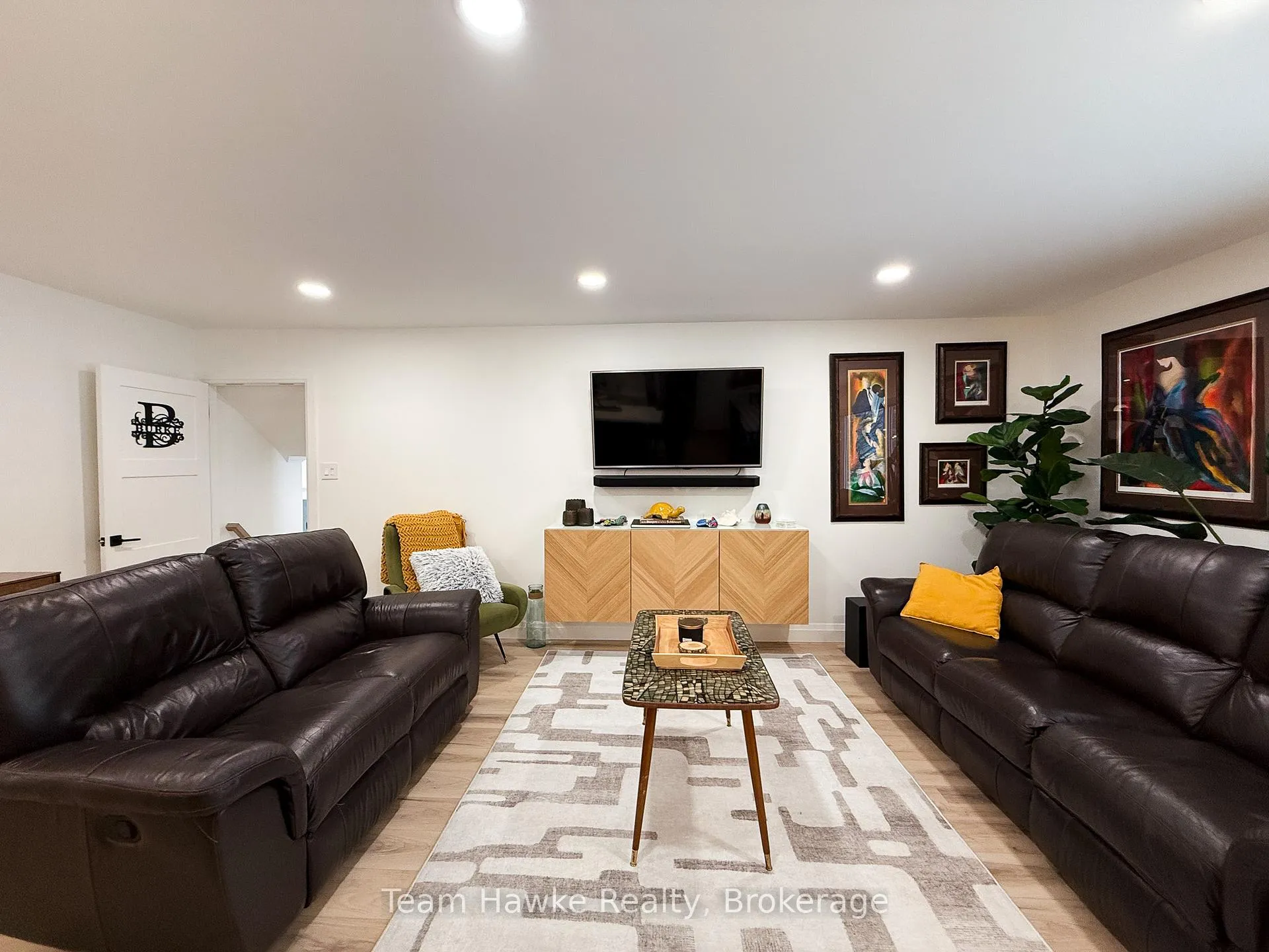 Photo 7 of 802 Birchwood Drive, Midland — HOMEH