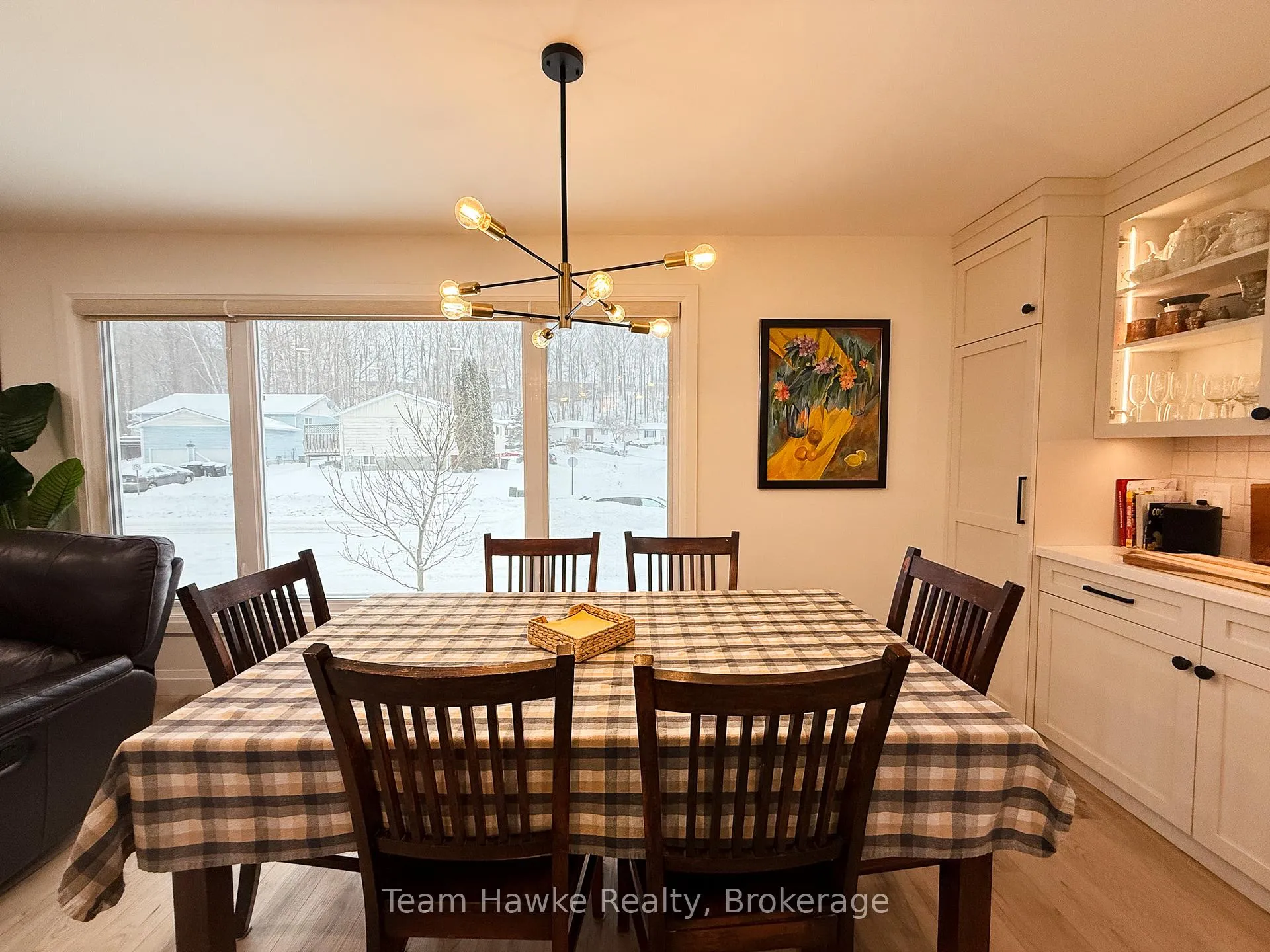 Photo 18 of 802 Birchwood Drive, Midland — HOMEH