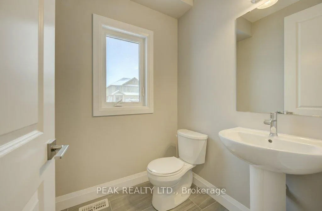 Photo 2 of 94 Isaac Street, Woolwich — HOMEH