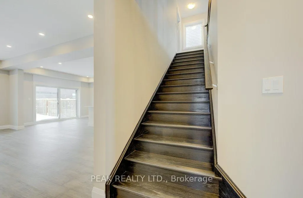 Photo 3 of 94 Isaac Street, Woolwich — HOMEH