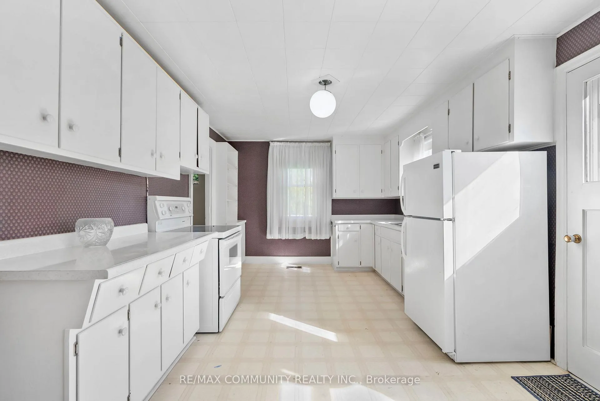 Photo 8 of 9850 Columbia Way, Caledon, Rural Caledon — HOMEH