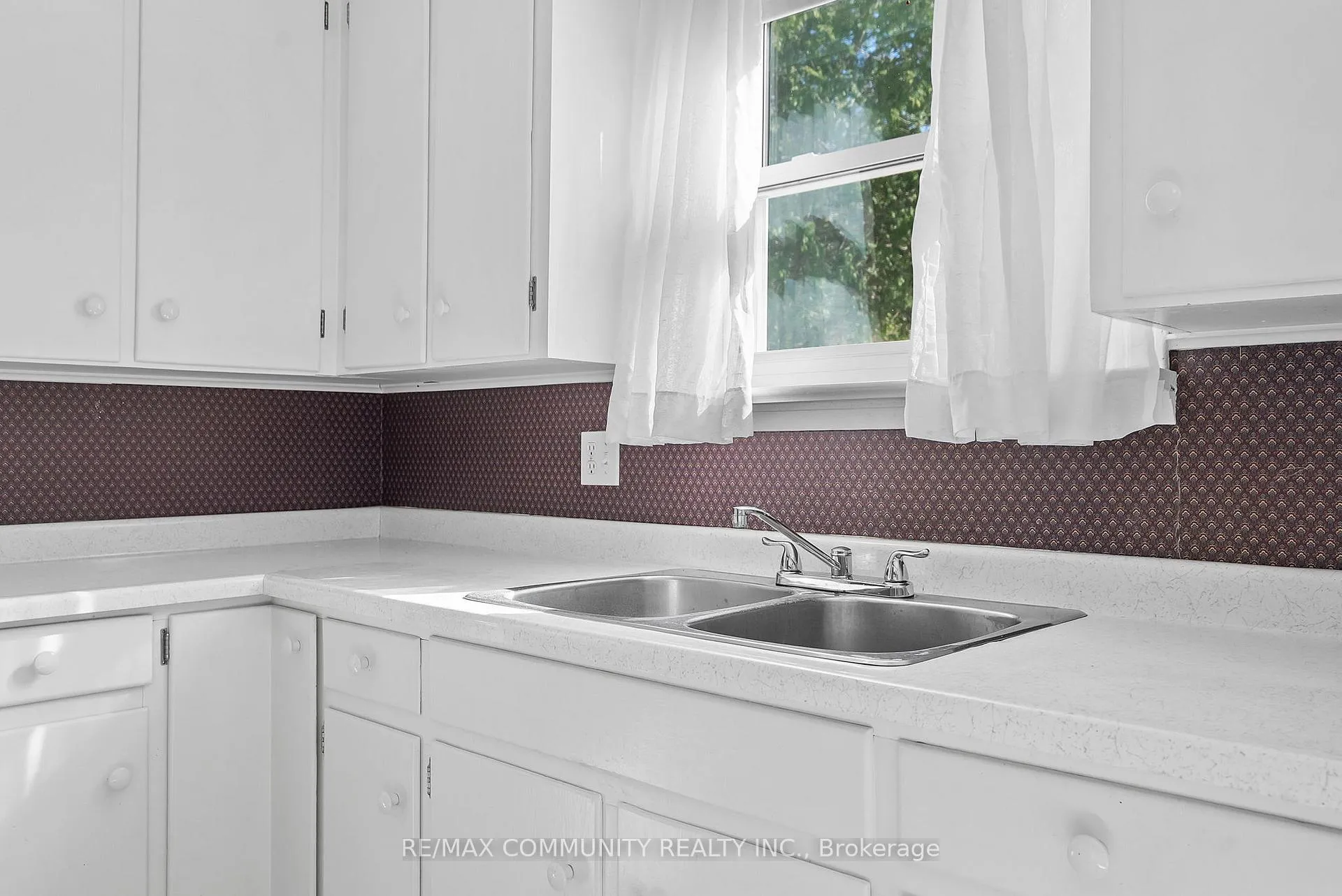 Photo 10 of 9850 Columbia Way, Caledon, Rural Caledon — HOMEH