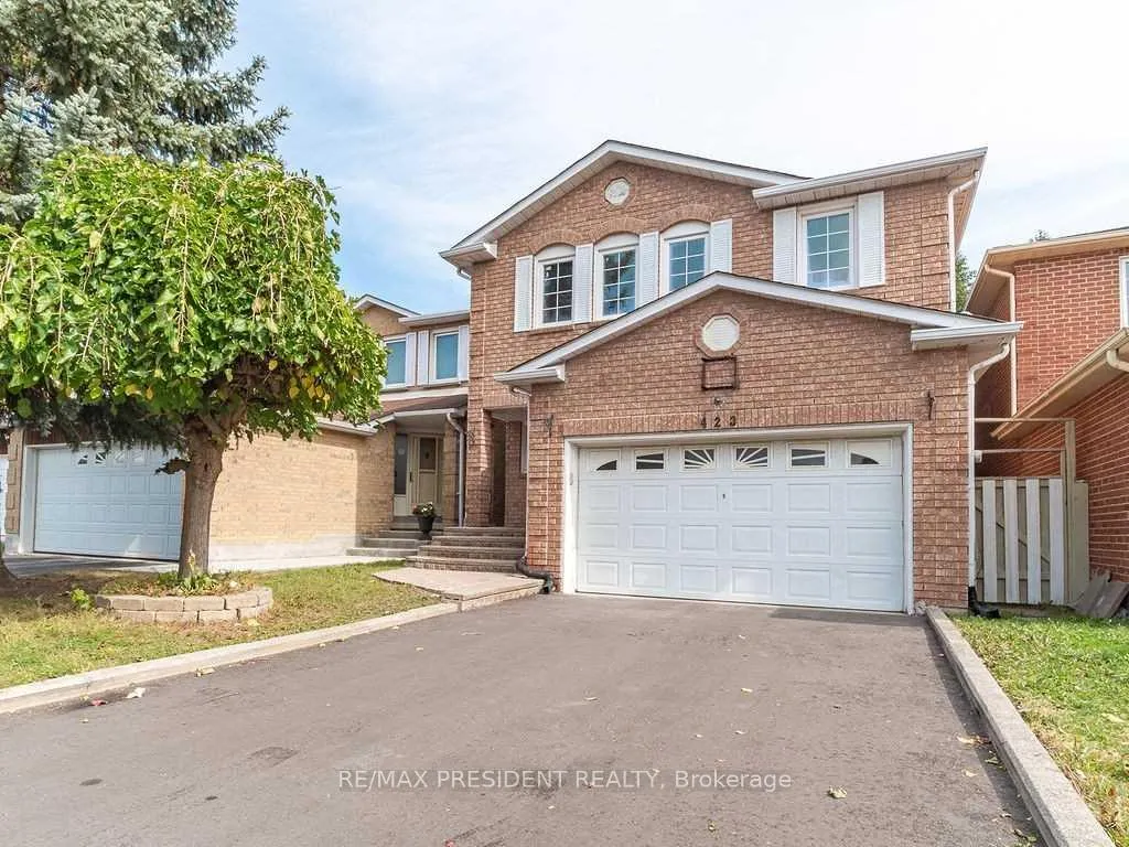 Photo 1 of 423 Brownridge Drive, Vaughan, Brownridge — HOMEH