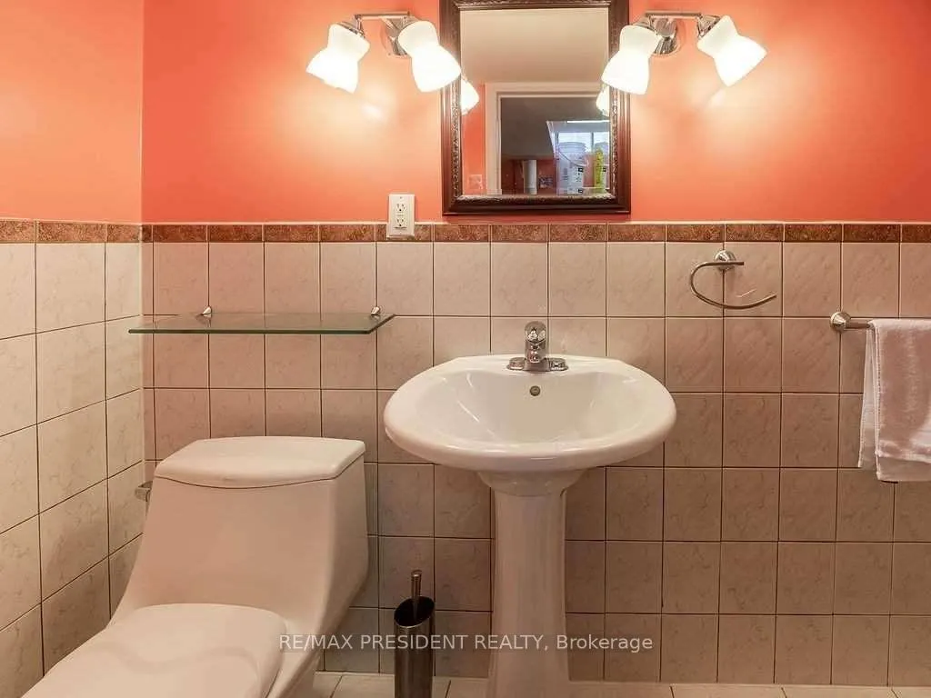 Photo 30 of 423 Brownridge Drive, Vaughan, Brownridge — HOMEH