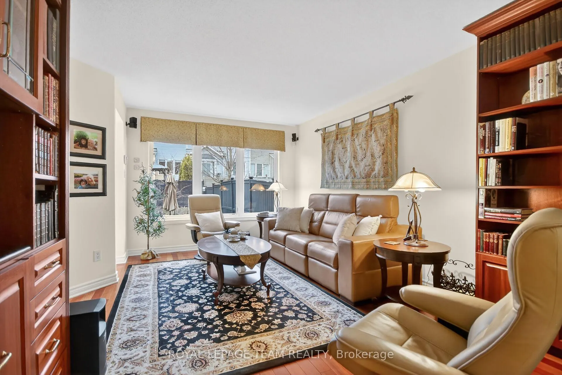 Photo 4 of 210 Hunterbrook Street N, Ottawa, Kanata - Morgan's Grant/South March — HOMEH