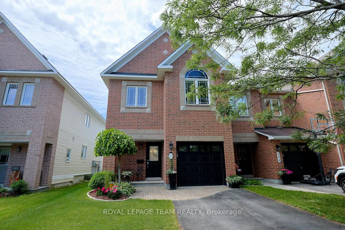 Photo 6 of 210 Hunterbrook Street N, Ottawa, Kanata - Morgan's Grant/South March — HOMEH