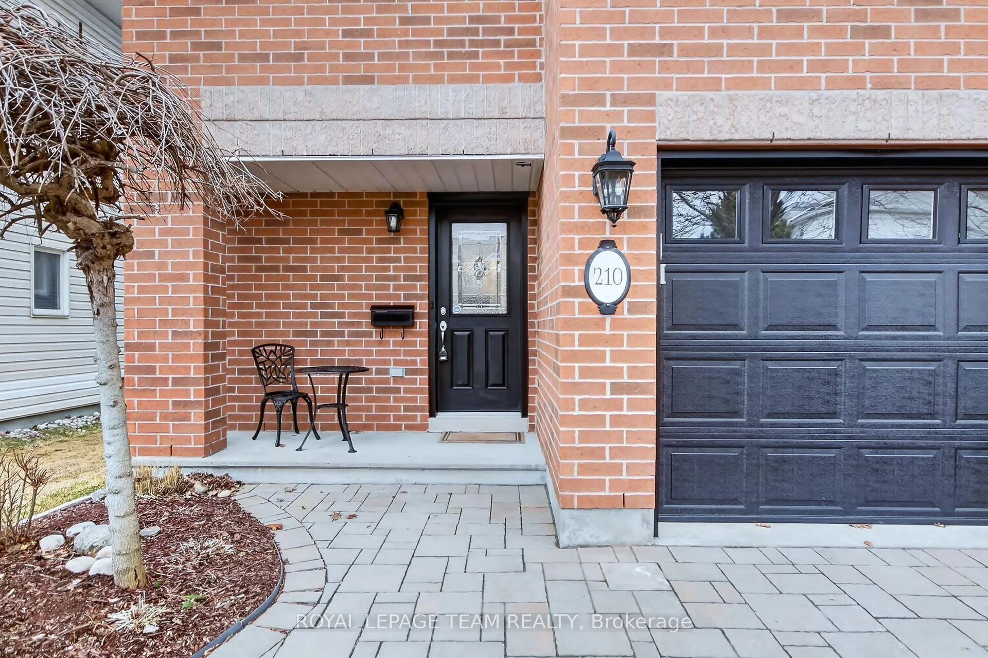 Photo 9 of 210 Hunterbrook Street N, Ottawa, Kanata - Morgan's Grant/South March — HOMEH