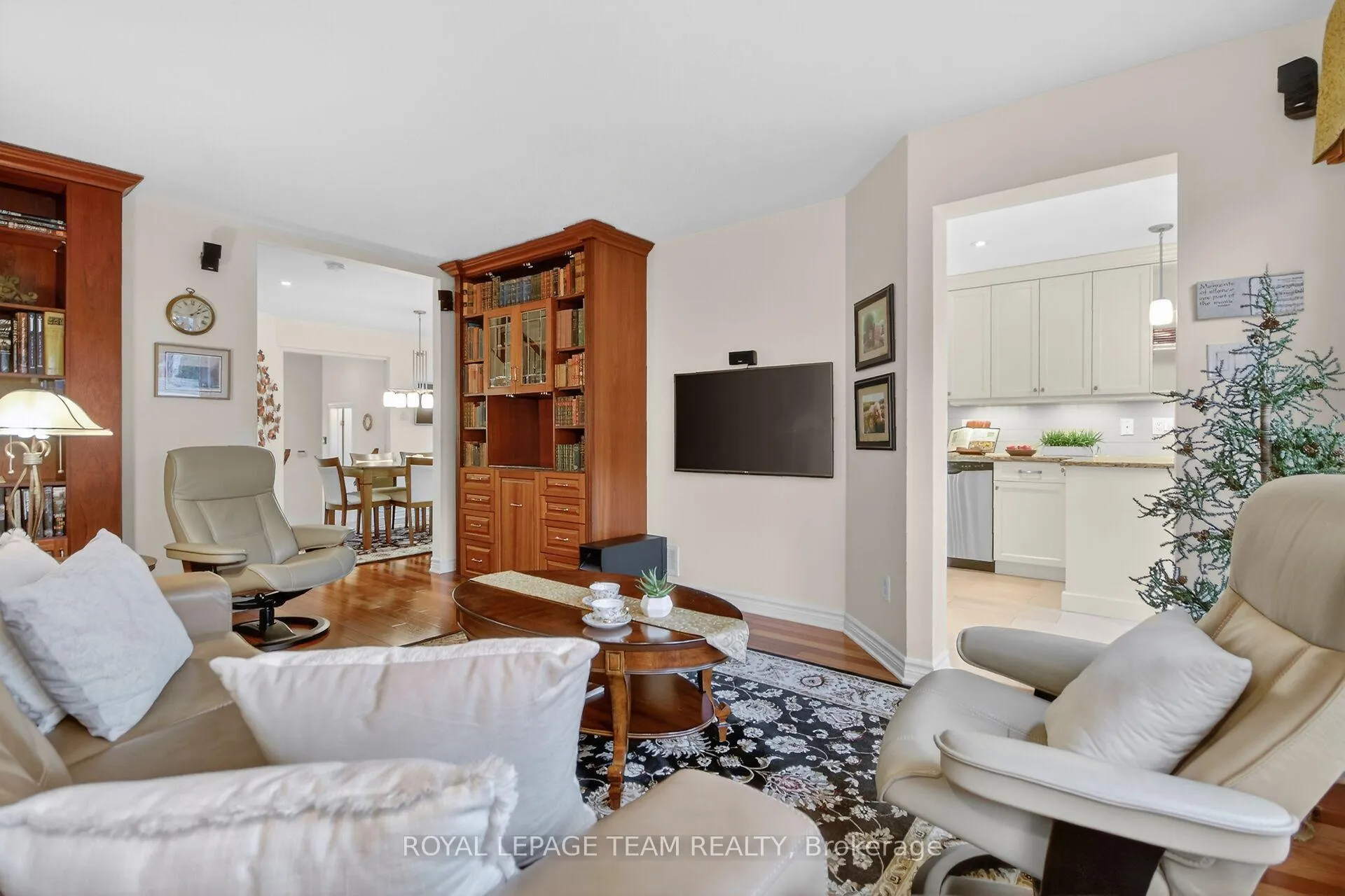 Photo 22 of 210 Hunterbrook Street N, Ottawa, Kanata - Morgan's Grant/South March — HOMEH