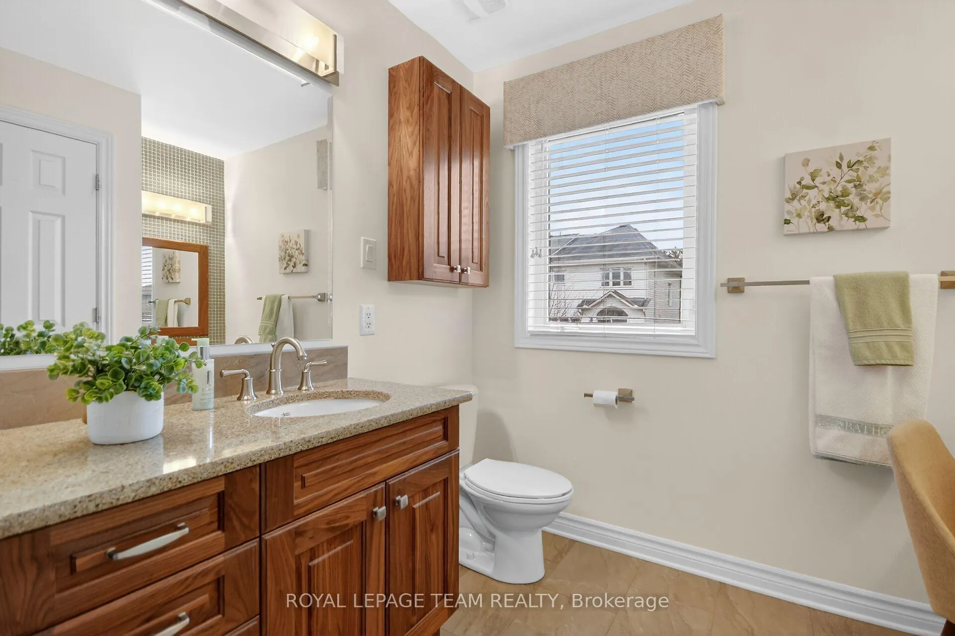 Photo 28 of 210 Hunterbrook Street N, Ottawa, Kanata - Morgan's Grant/South March — HOMEH