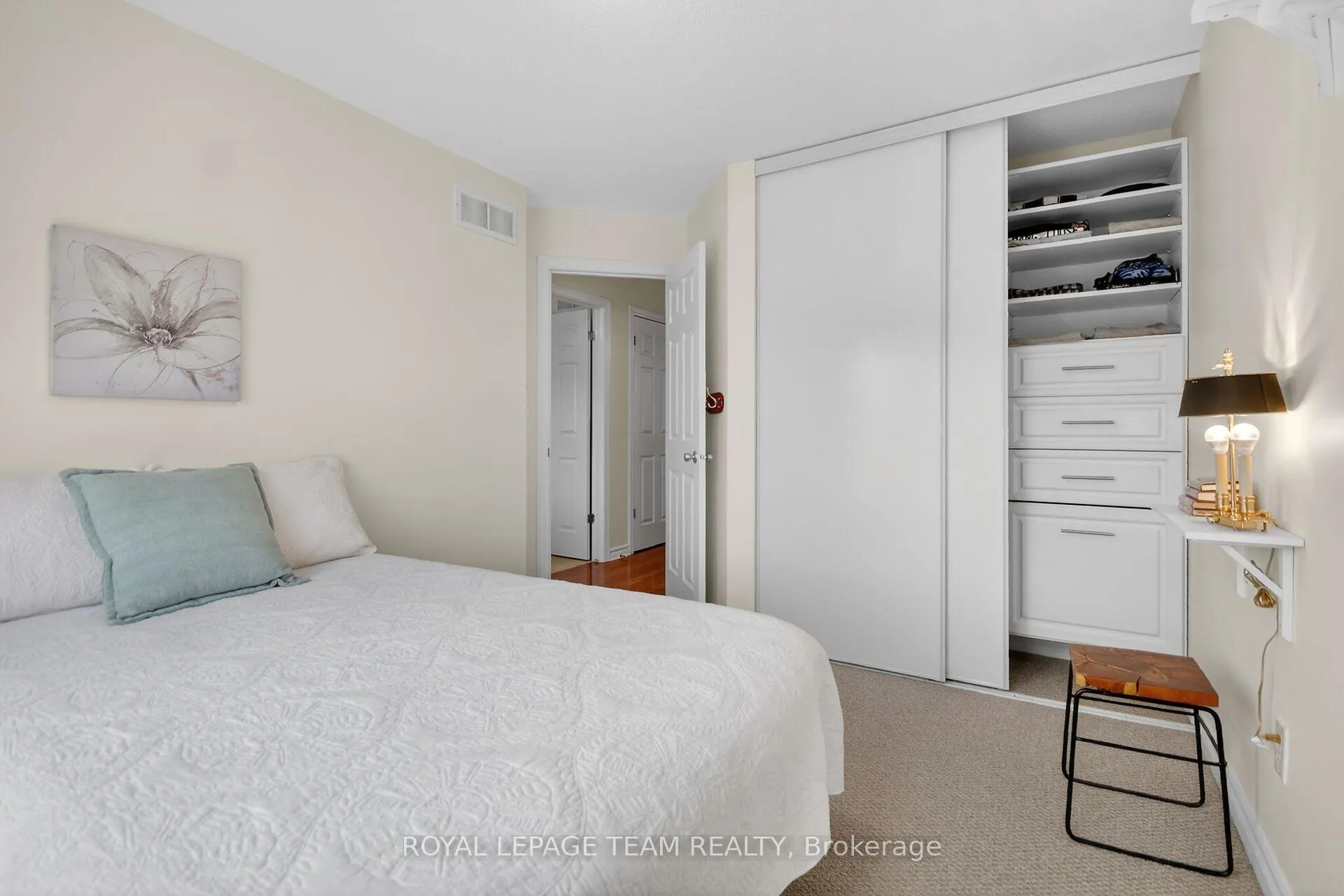 Photo 36 of 210 Hunterbrook Street N, Ottawa, Kanata - Morgan's Grant/South March — HOMEH