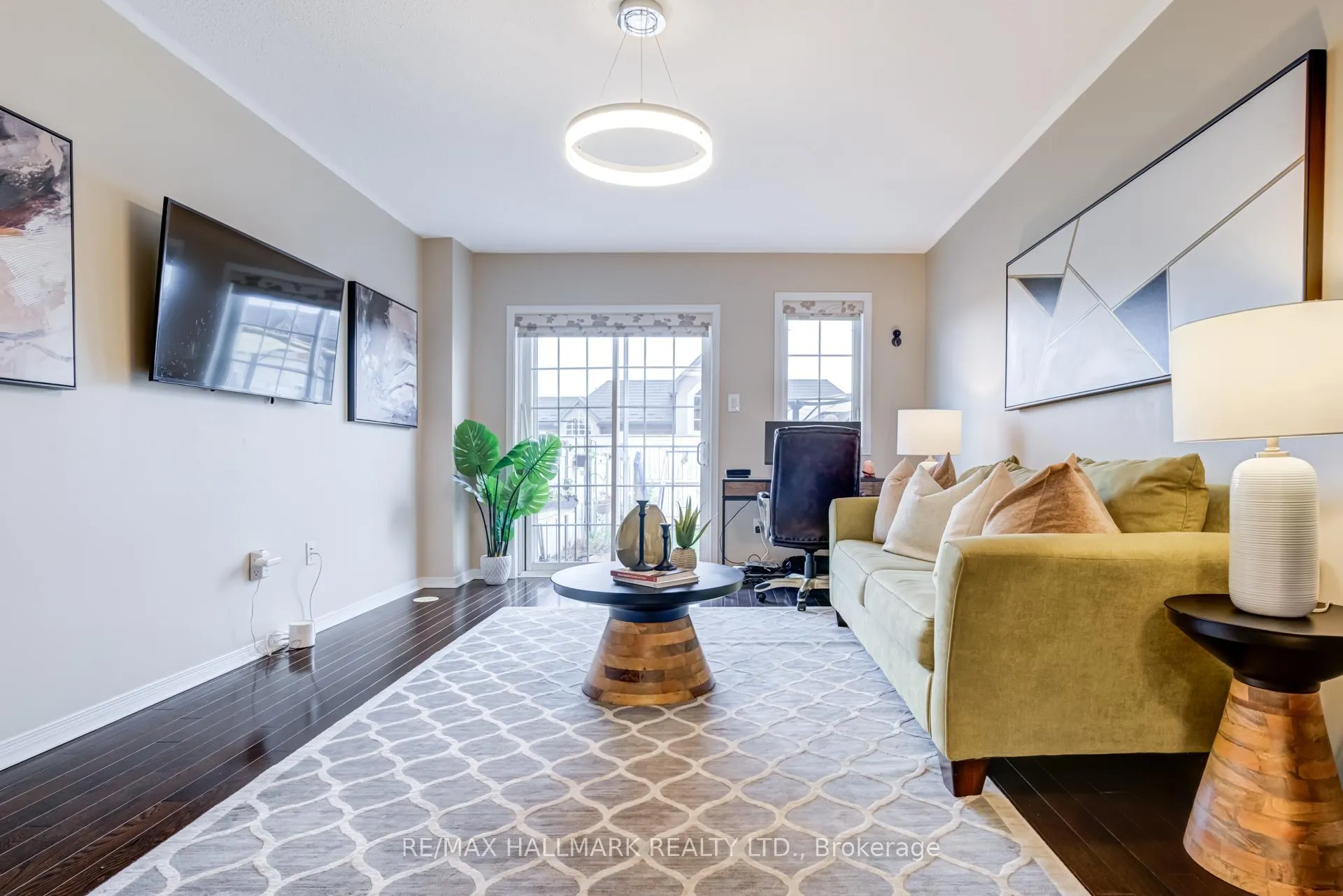 Photo 4 of 187 Hawkview Boulevard, Vaughan, Vellore Village — HOMEH