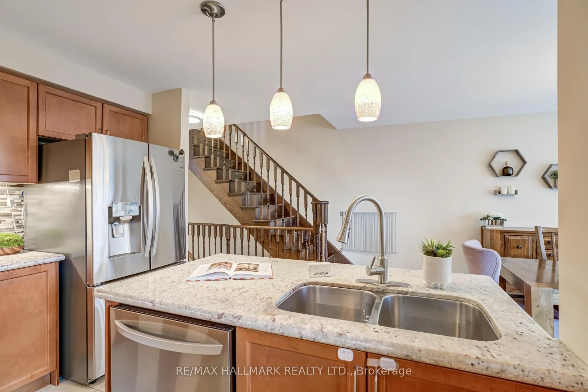 Photo 15 of 187 Hawkview Boulevard, Vaughan, Vellore Village — HOMEH