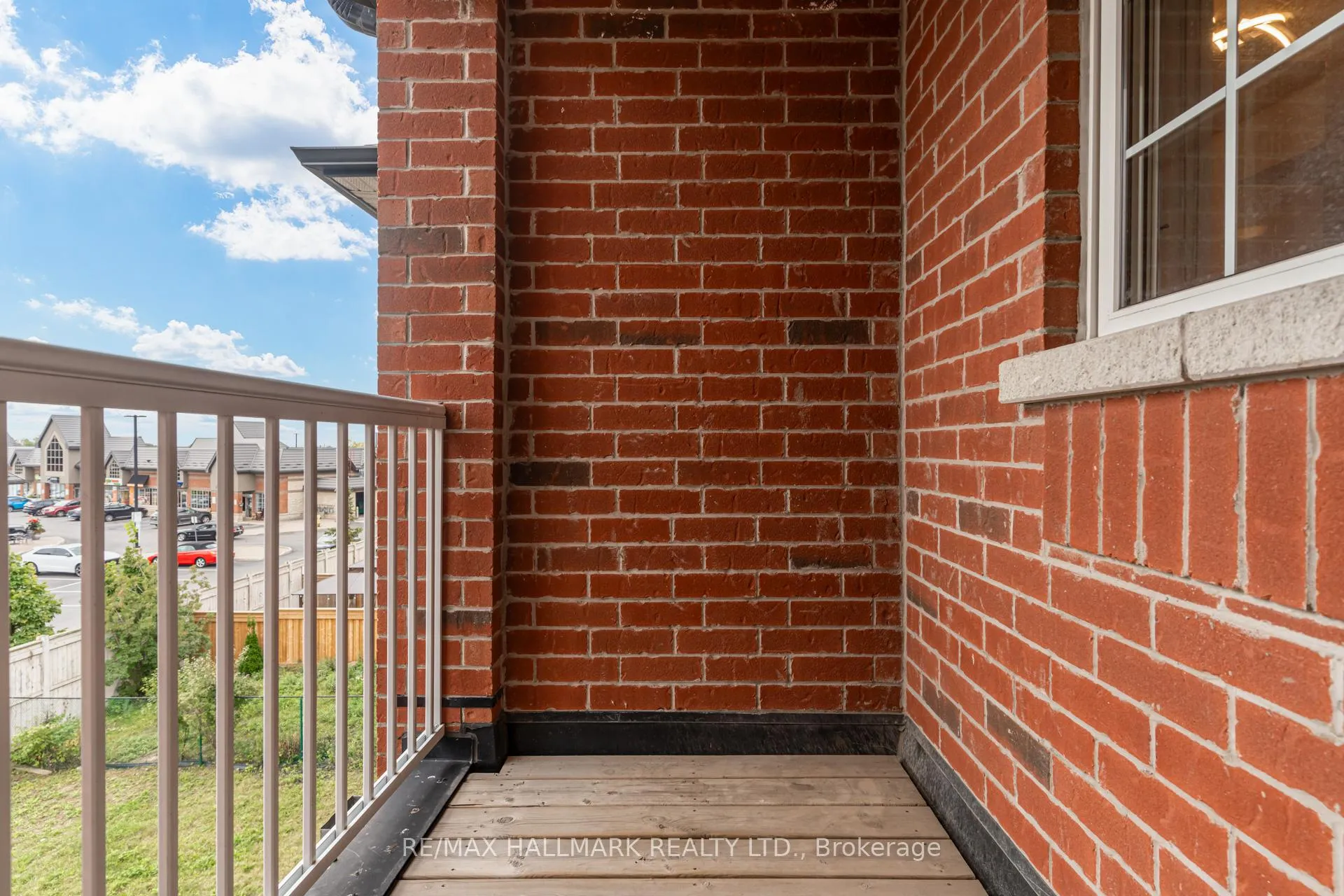 Photo 38 of 187 Hawkview Boulevard, Vaughan, Vellore Village — HOMEH