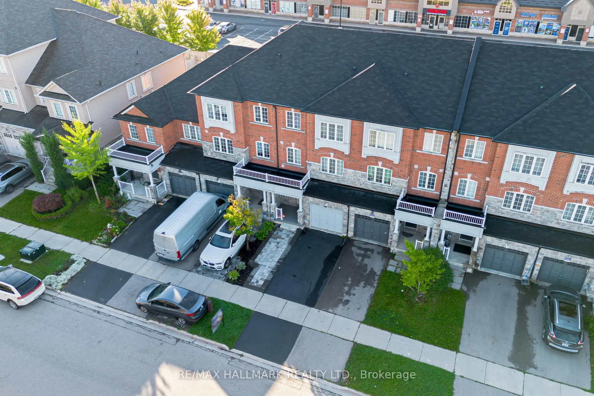 Photo 39 of 187 Hawkview Boulevard, Vaughan, Vellore Village — HOMEH