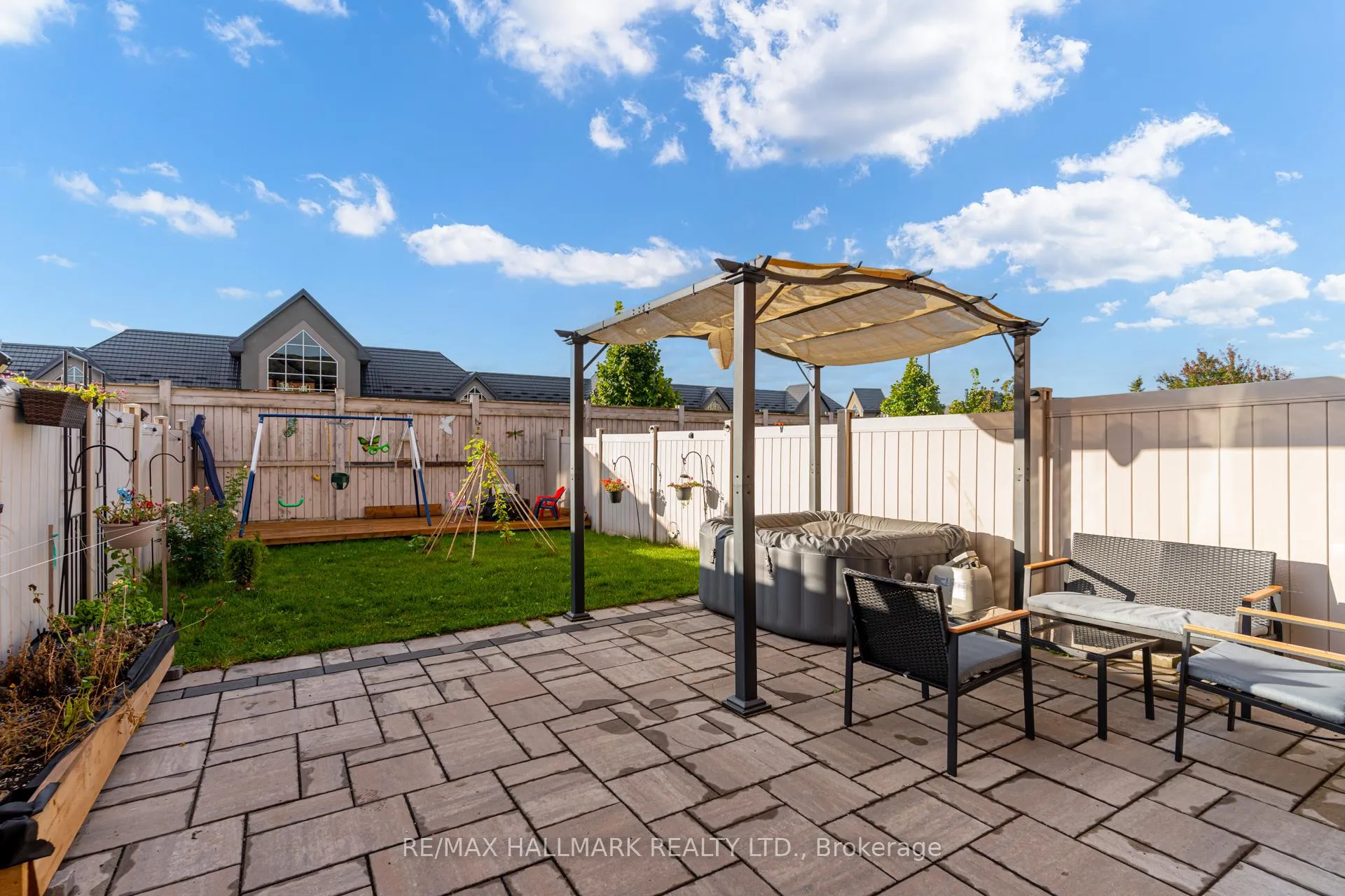 Photo 42 of 187 Hawkview Boulevard, Vaughan, Vellore Village — HOMEH
