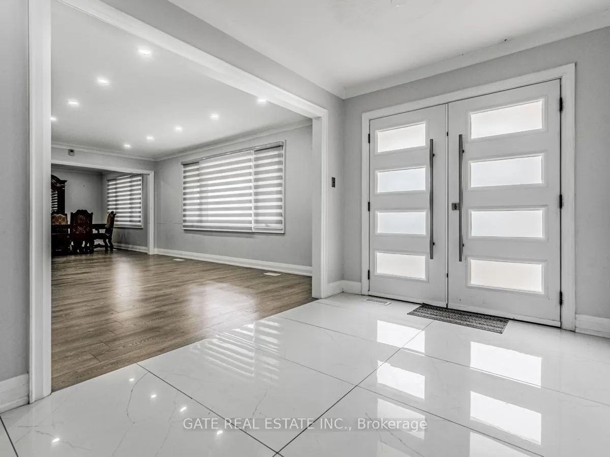 Photo 10 of 9779 Heritage Road, Brampton, Northwest Brampton — HOMEH