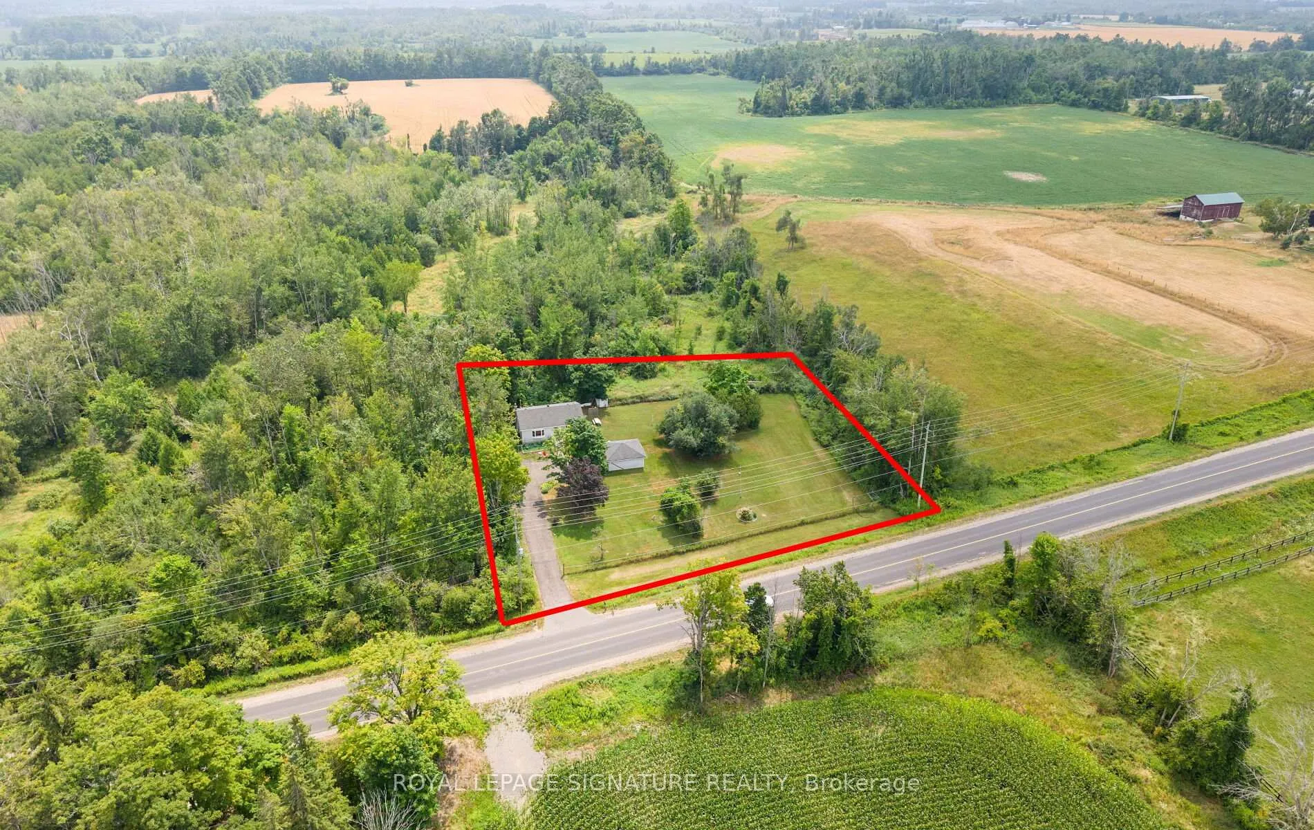 Photo 3 of 1359 10th Line, Innisfil, Rural Innisfil — HOMEH