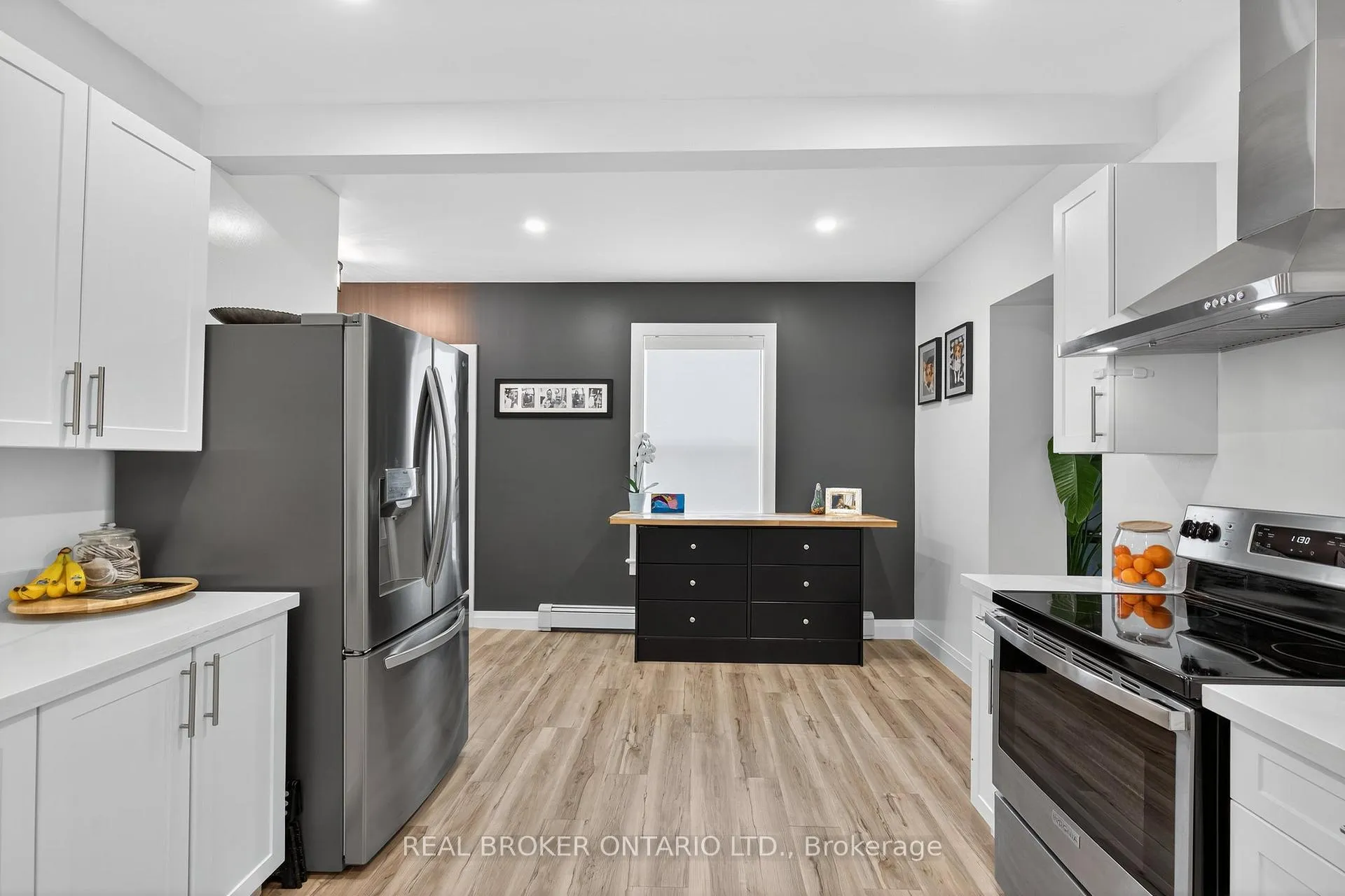 Photo 7 of 151 Atherley Road, Orillia — HOMEH