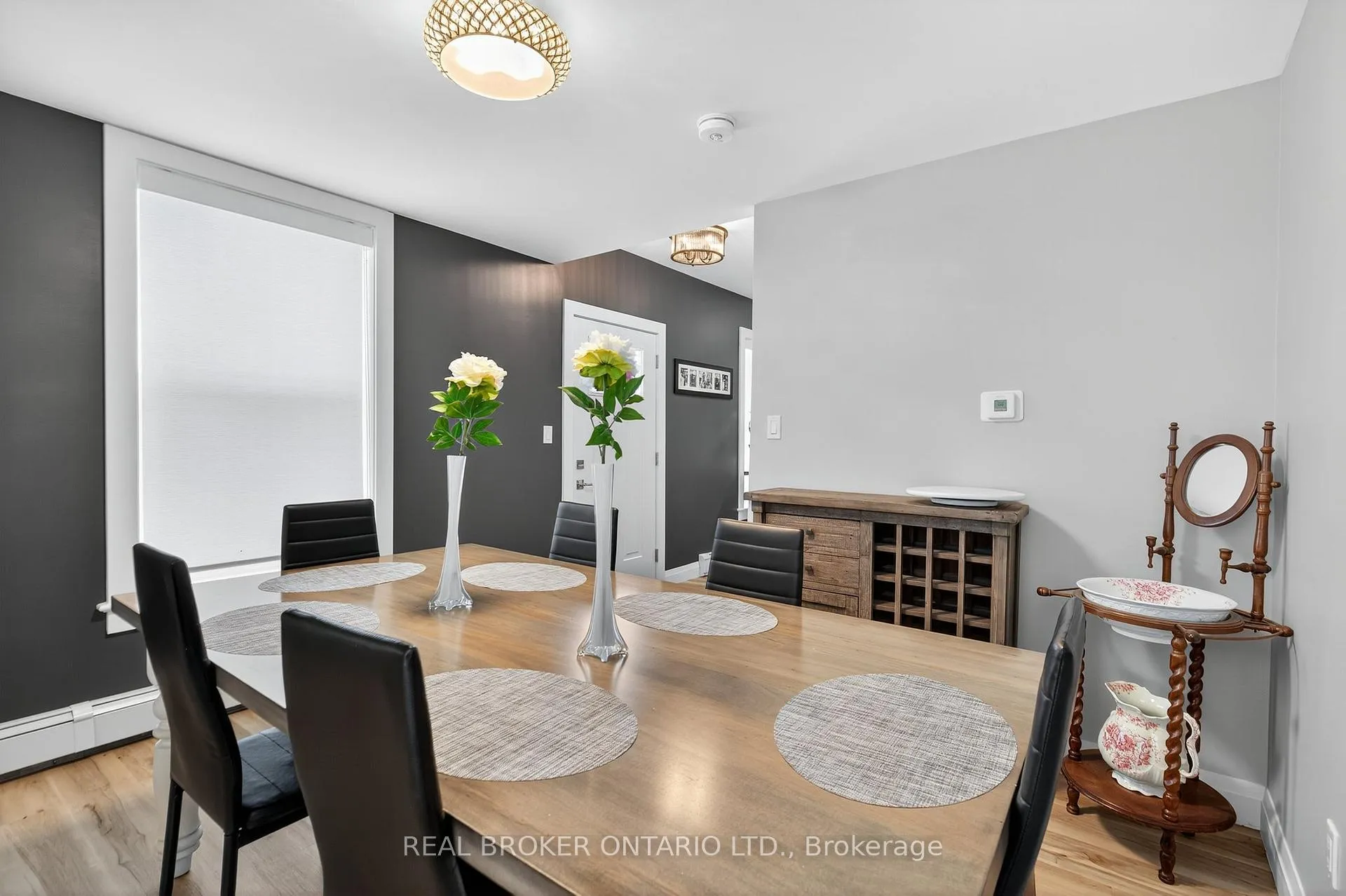 Photo 11 of 151 Atherley Road, Orillia — HOMEH
