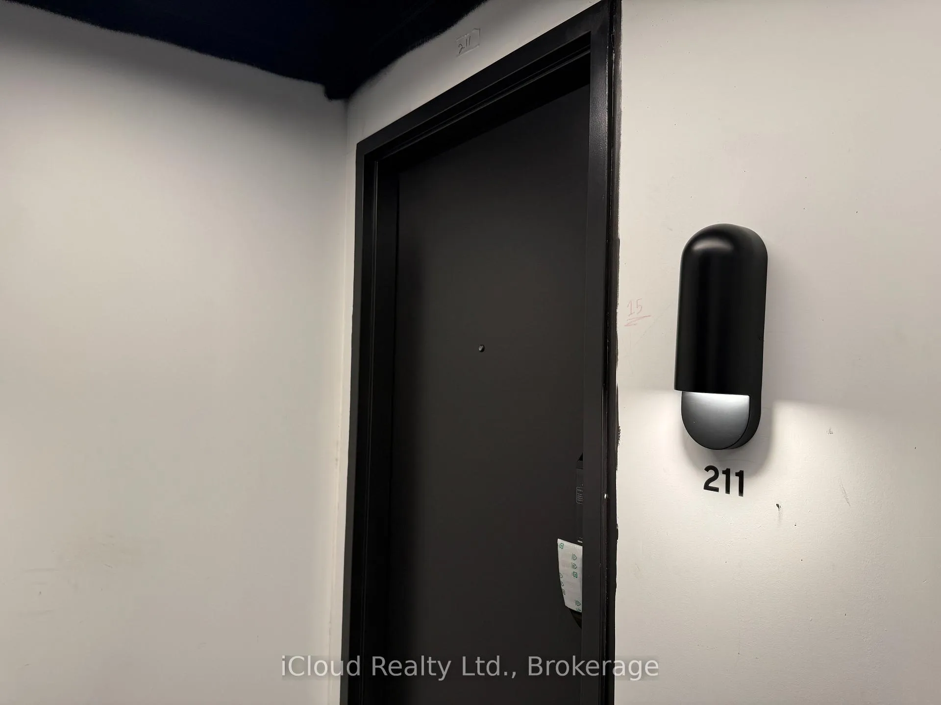 Photo 2 of Unit 211, 4878 Powers Common, Burlington, Appleby — HOMEH