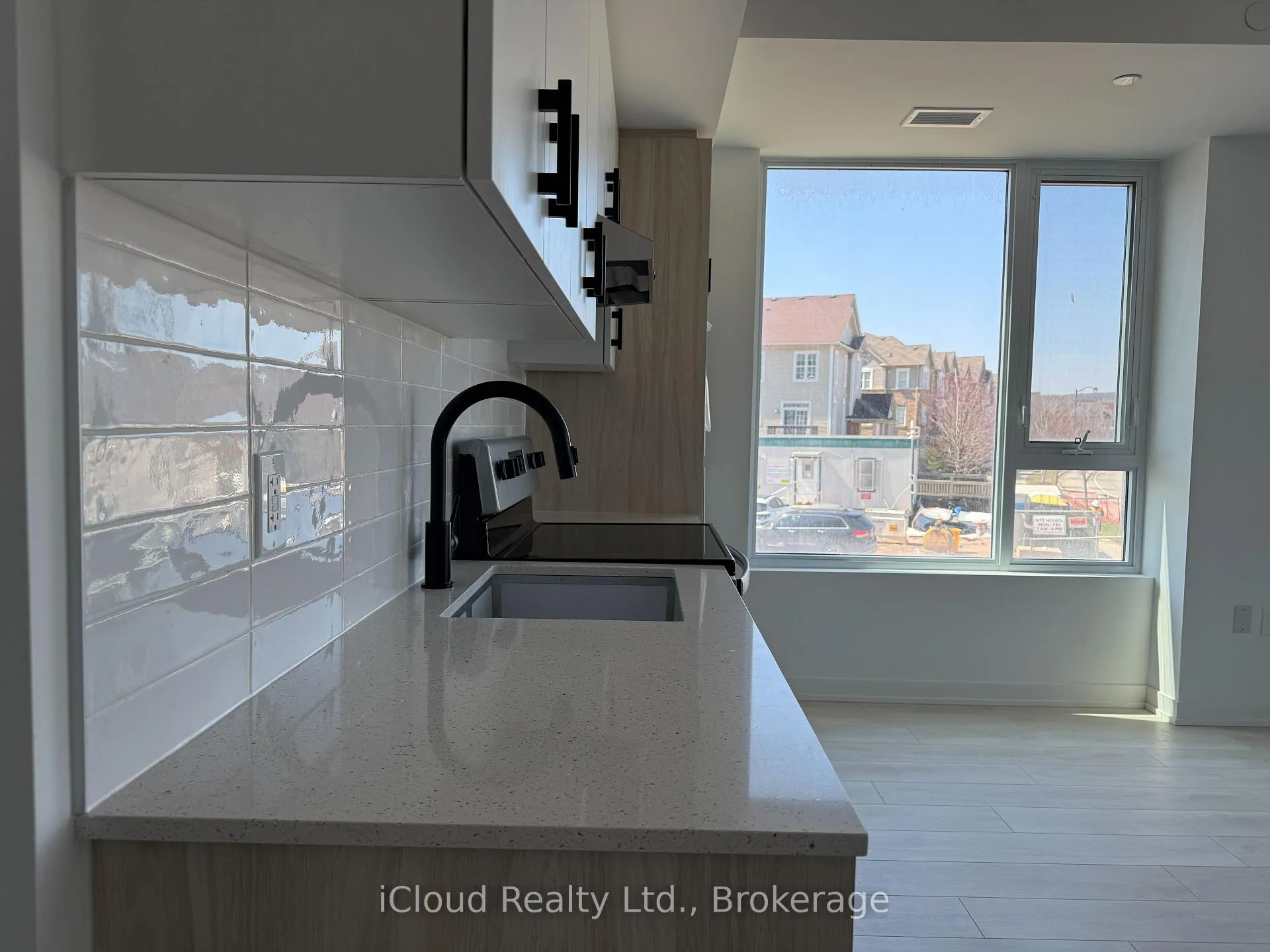 Photo 6 of Unit 211, 4878 Powers Common, Burlington, Appleby — HOMEH