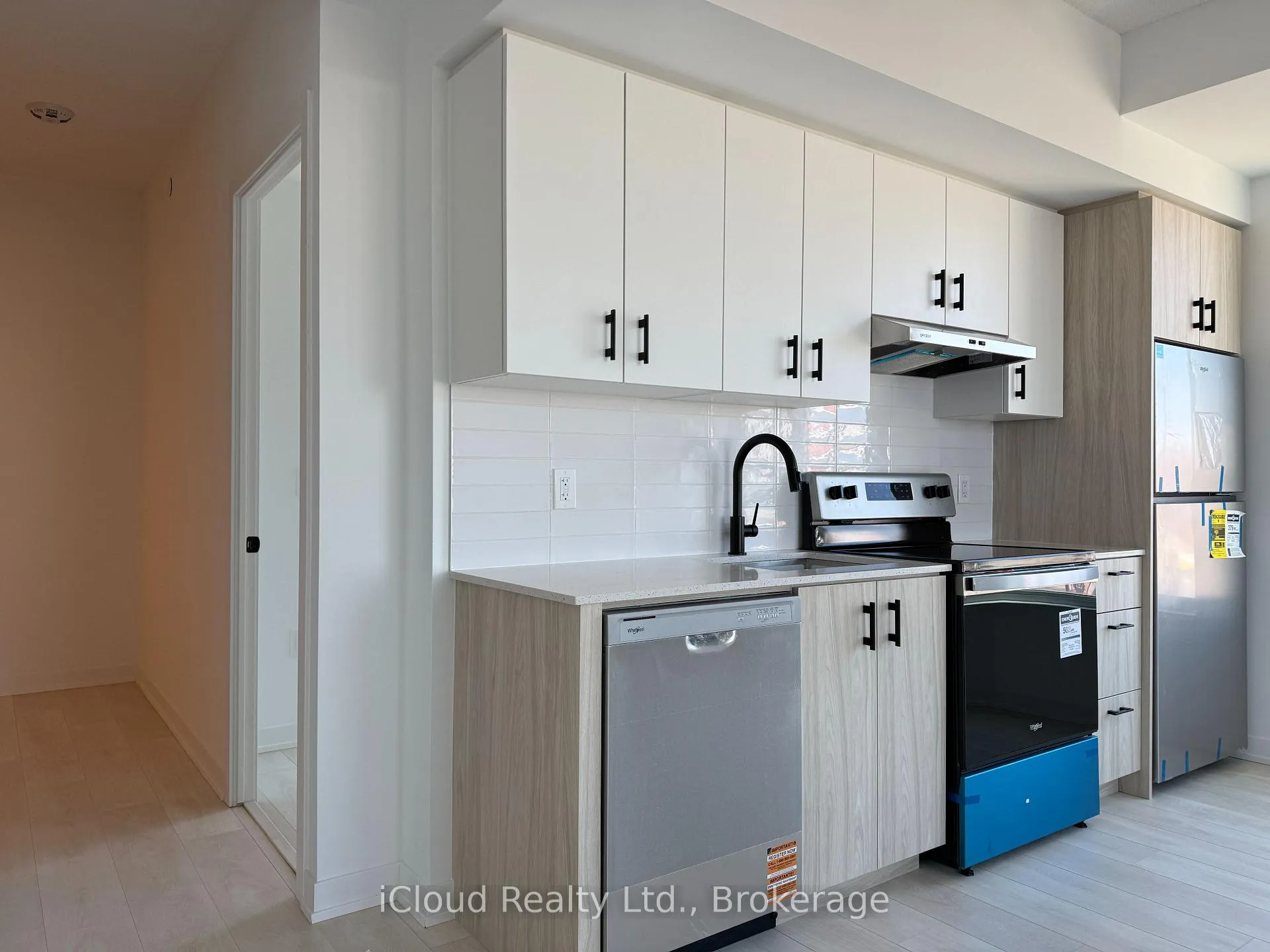 Photo 7 of Unit 211, 4878 Powers Common, Burlington, Appleby — HOMEH