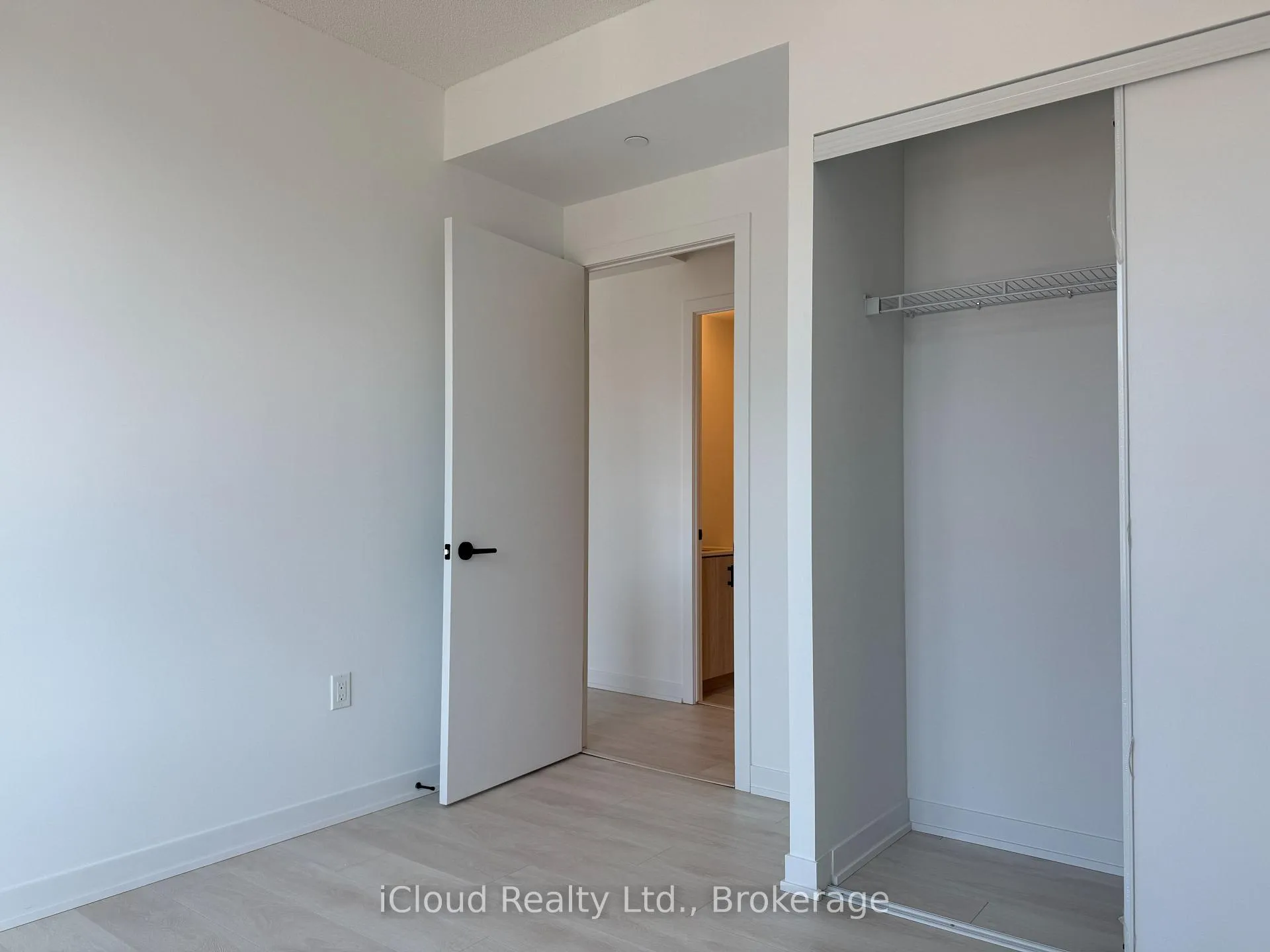 Photo 17 of Unit 211, 4878 Powers Common, Burlington, Appleby — HOMEH