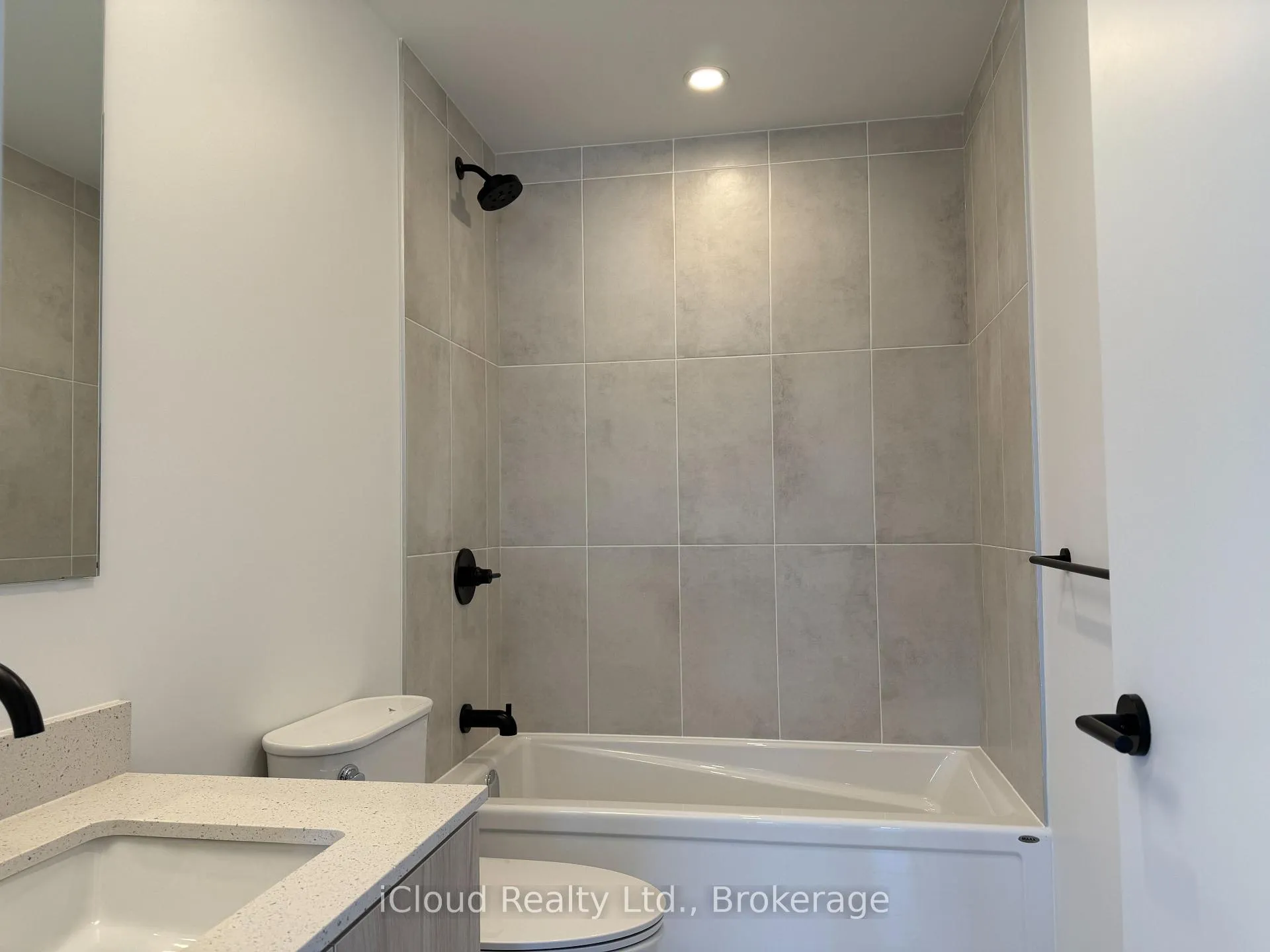 Photo 18 of Unit 211, 4878 Powers Common, Burlington, Appleby — HOMEH