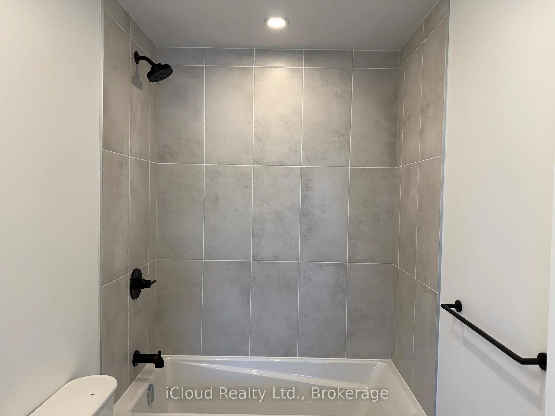Photo 20 of Unit 211, 4878 Powers Common, Burlington, Appleby — HOMEH