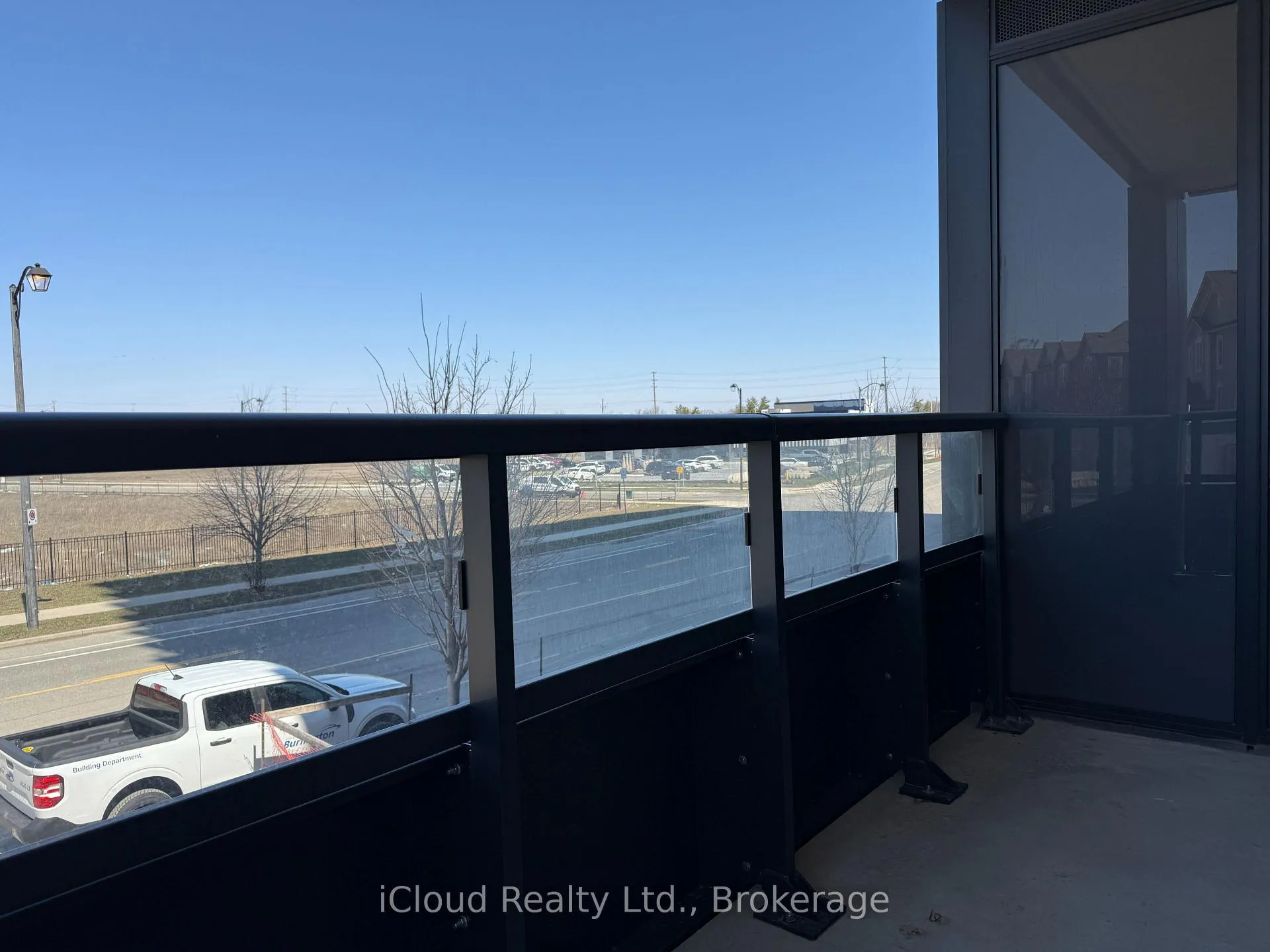 Photo 23 of Unit 211, 4878 Powers Common, Burlington, Appleby — HOMEH